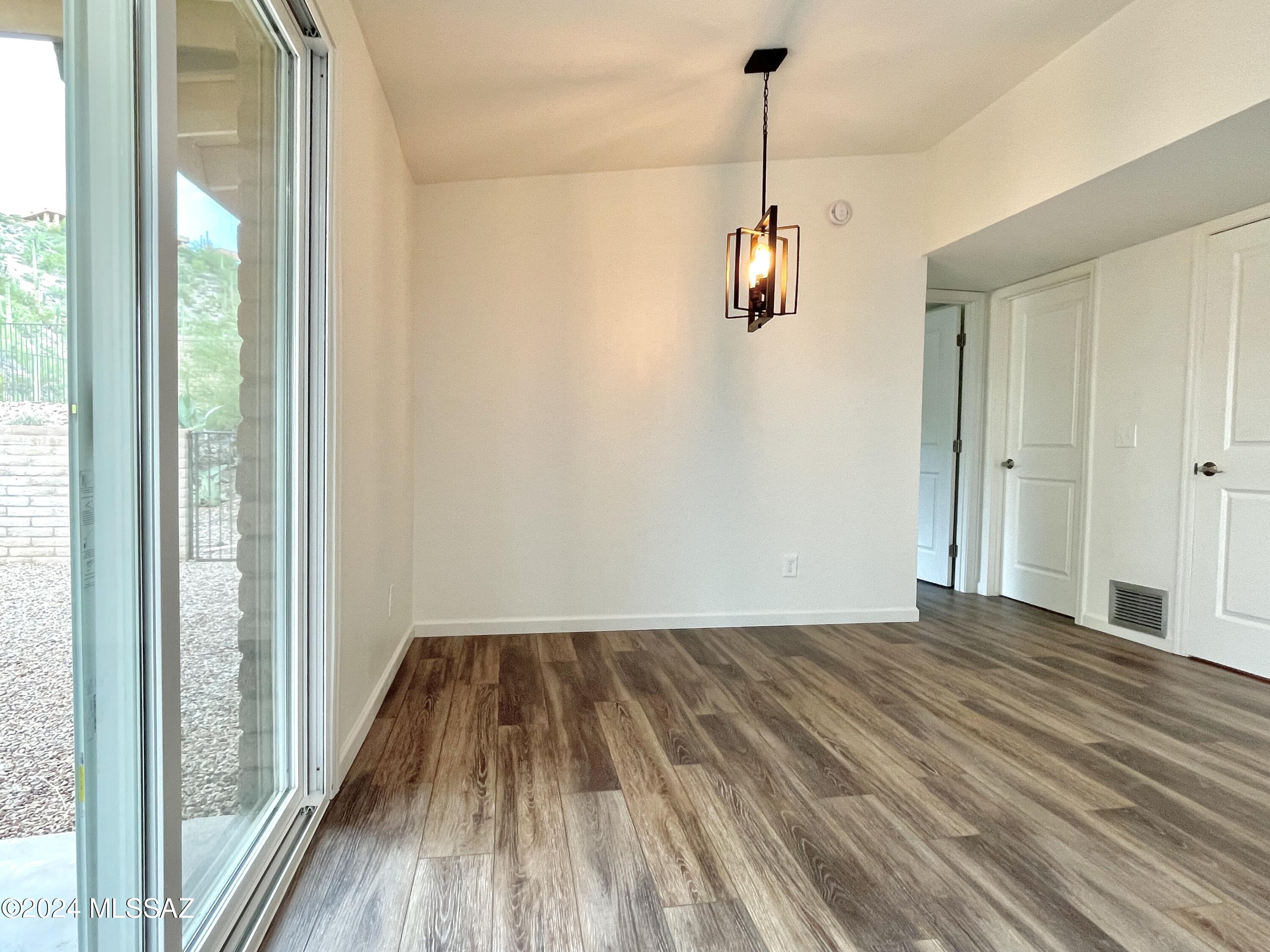 The Foothills Clusters (373-569) - Residential Lease