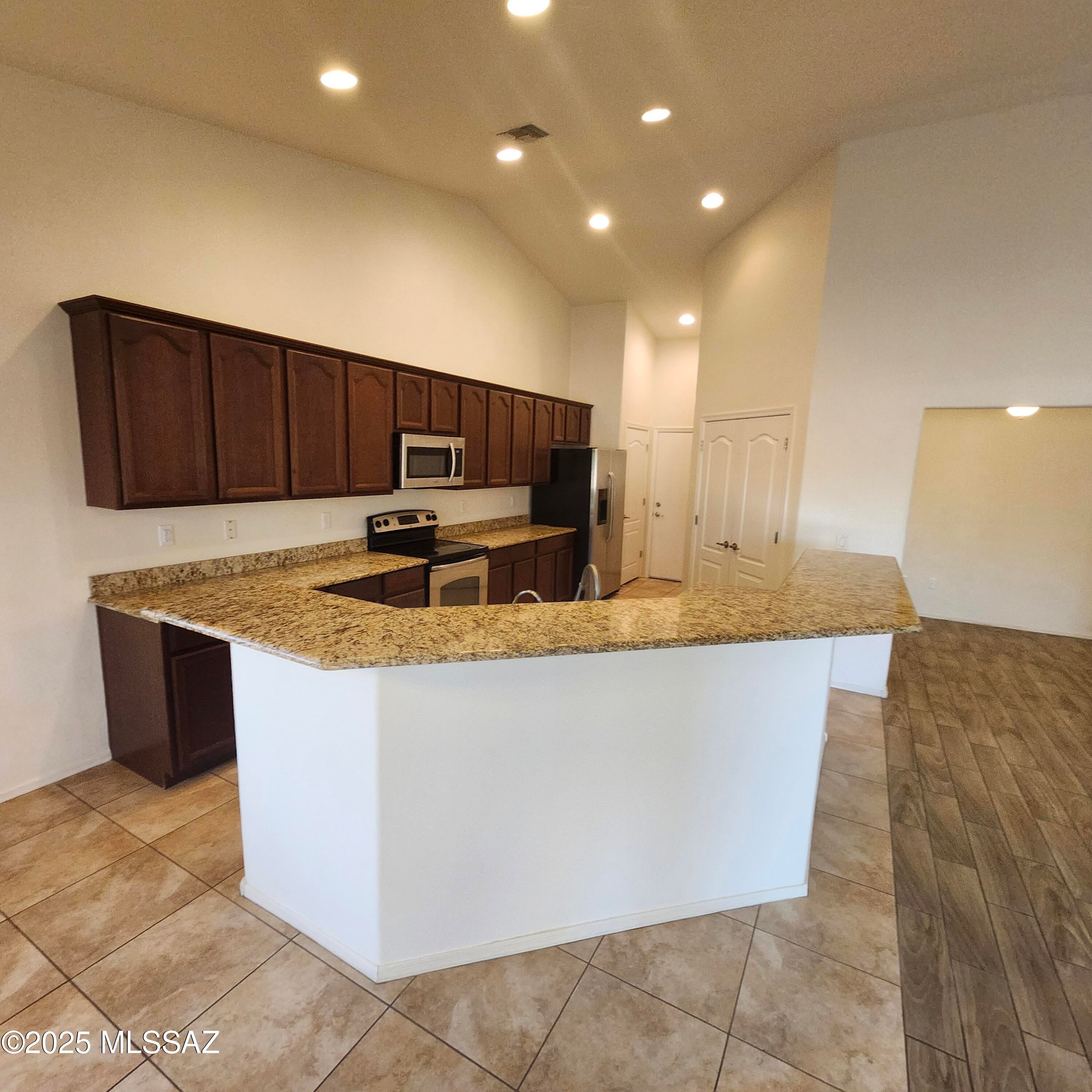 Sycamore Park Village 4 (1-71) - Residential Lease