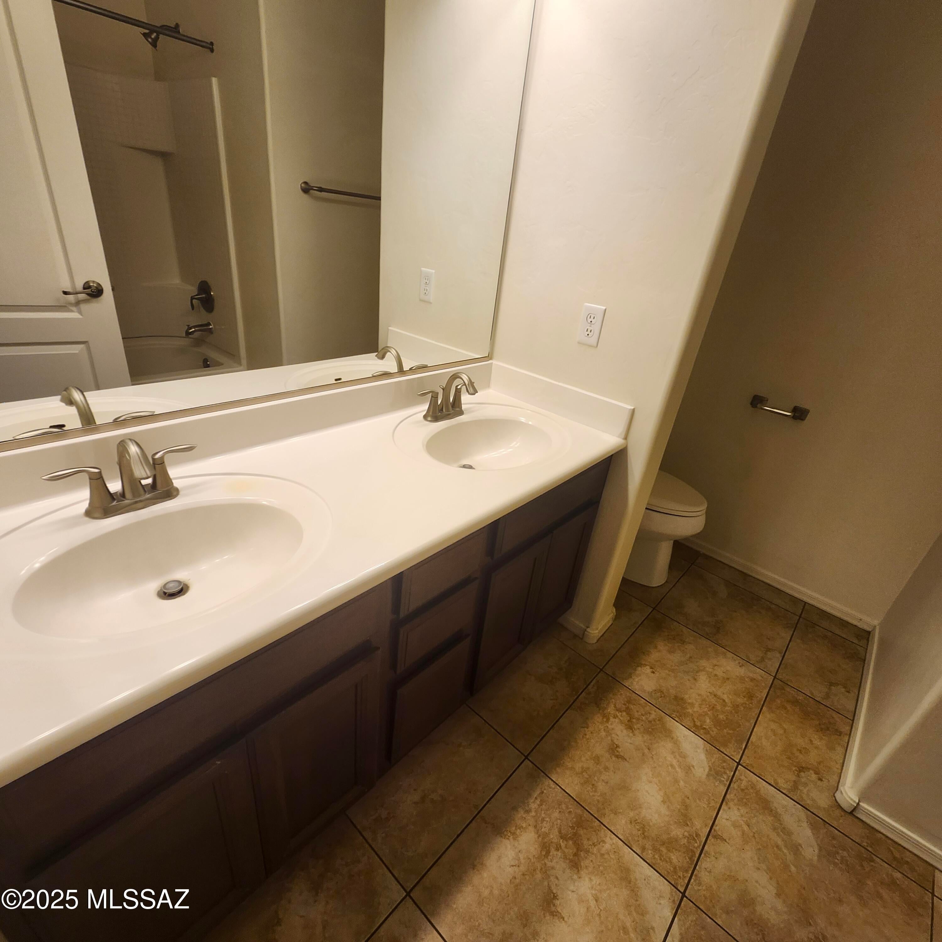 Sycamore Park Village 4 (1-71) - Residential Lease