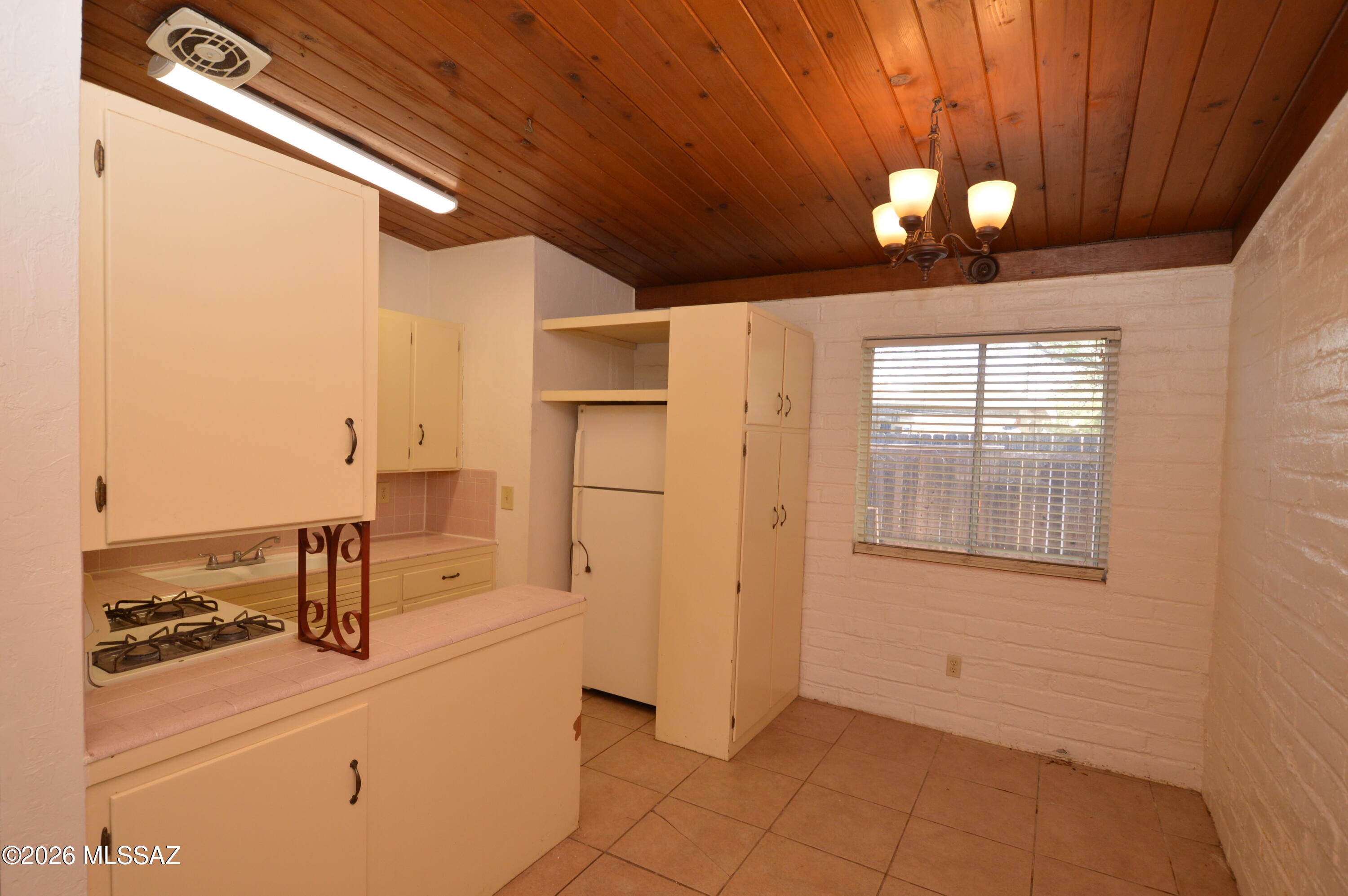 Lincoln Park - Residential Lease