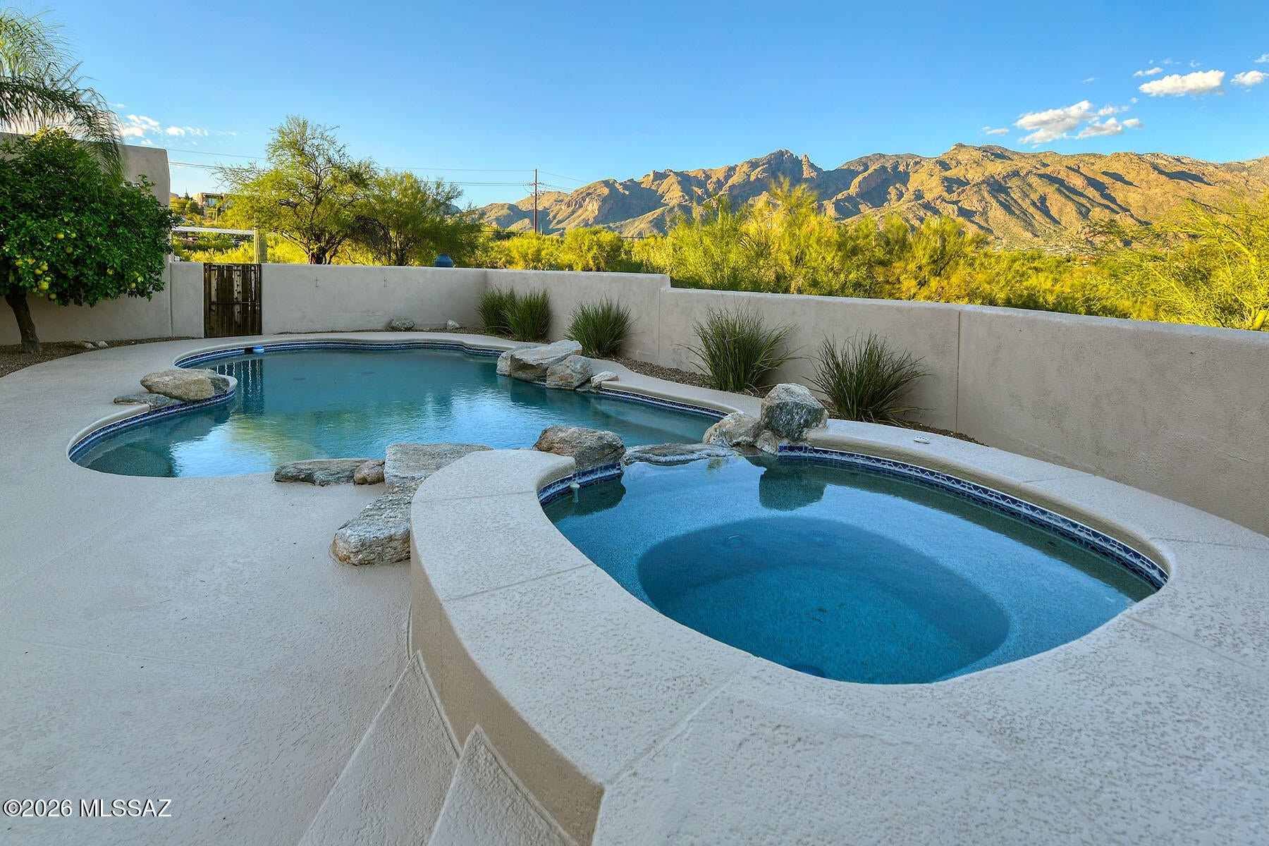 Catalina Foothills Estates NO. 10 (1-72) - Residential