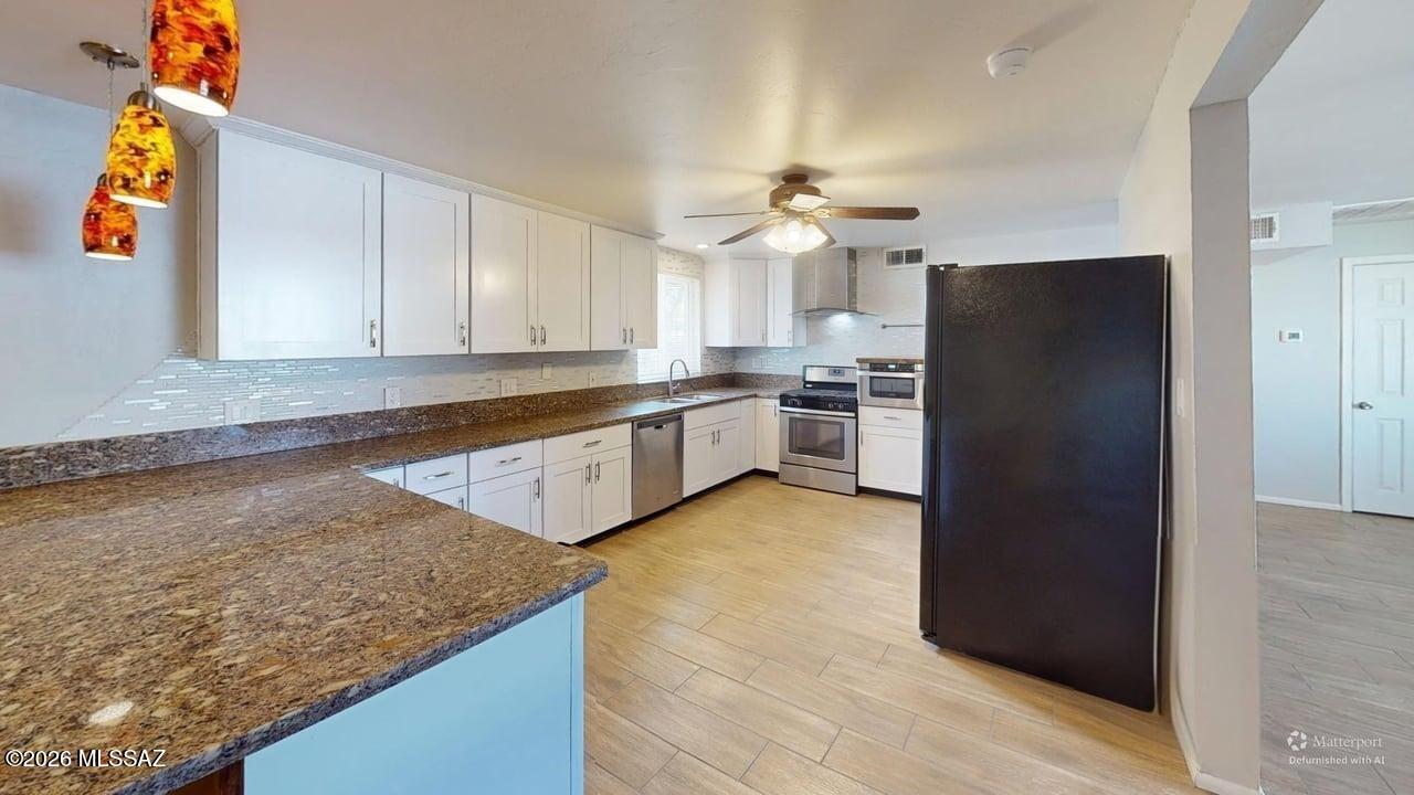 Longview Estates (1-56) - Residential Lease