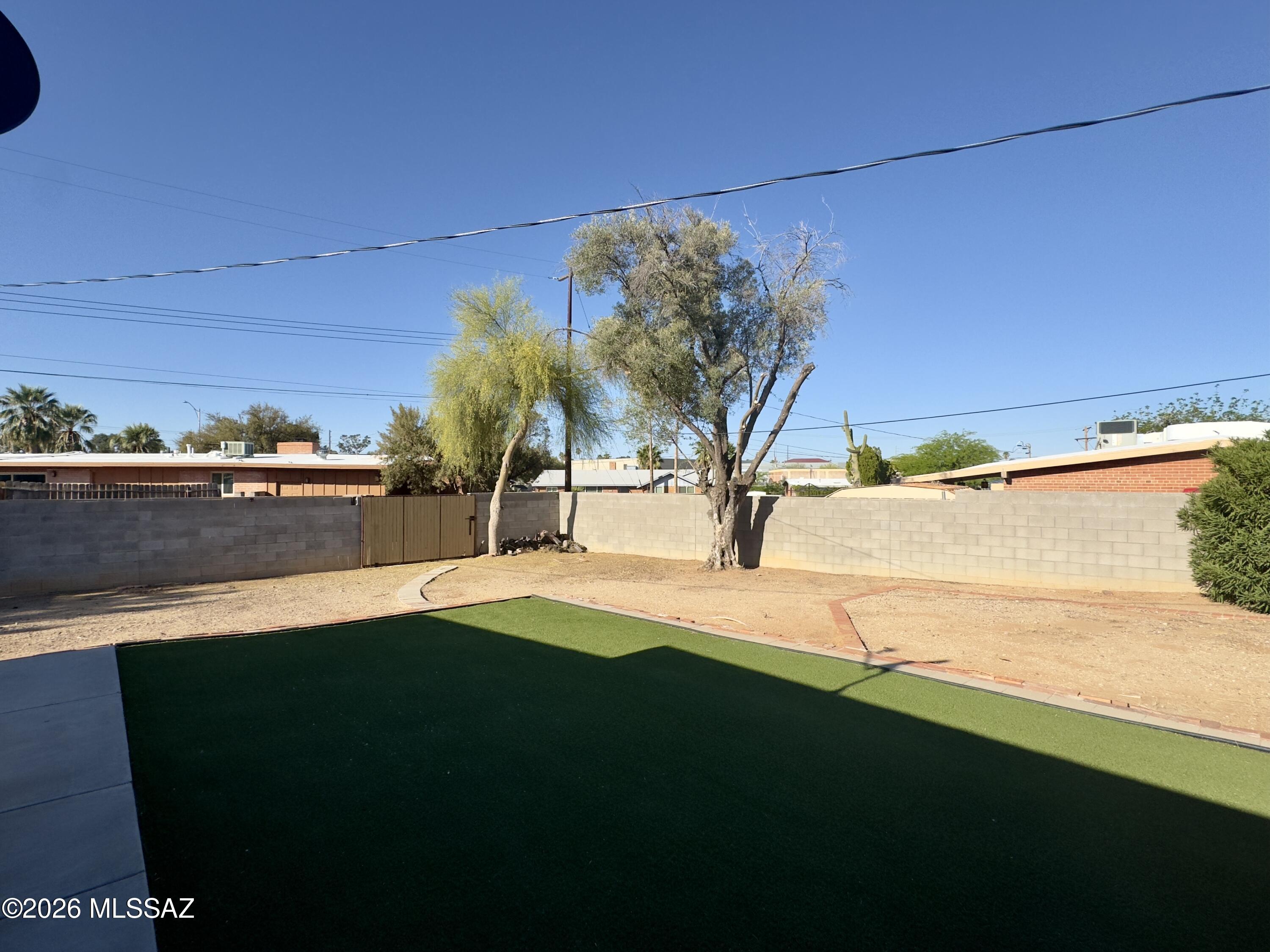 Longview Estates (1-56) - Residential Lease
