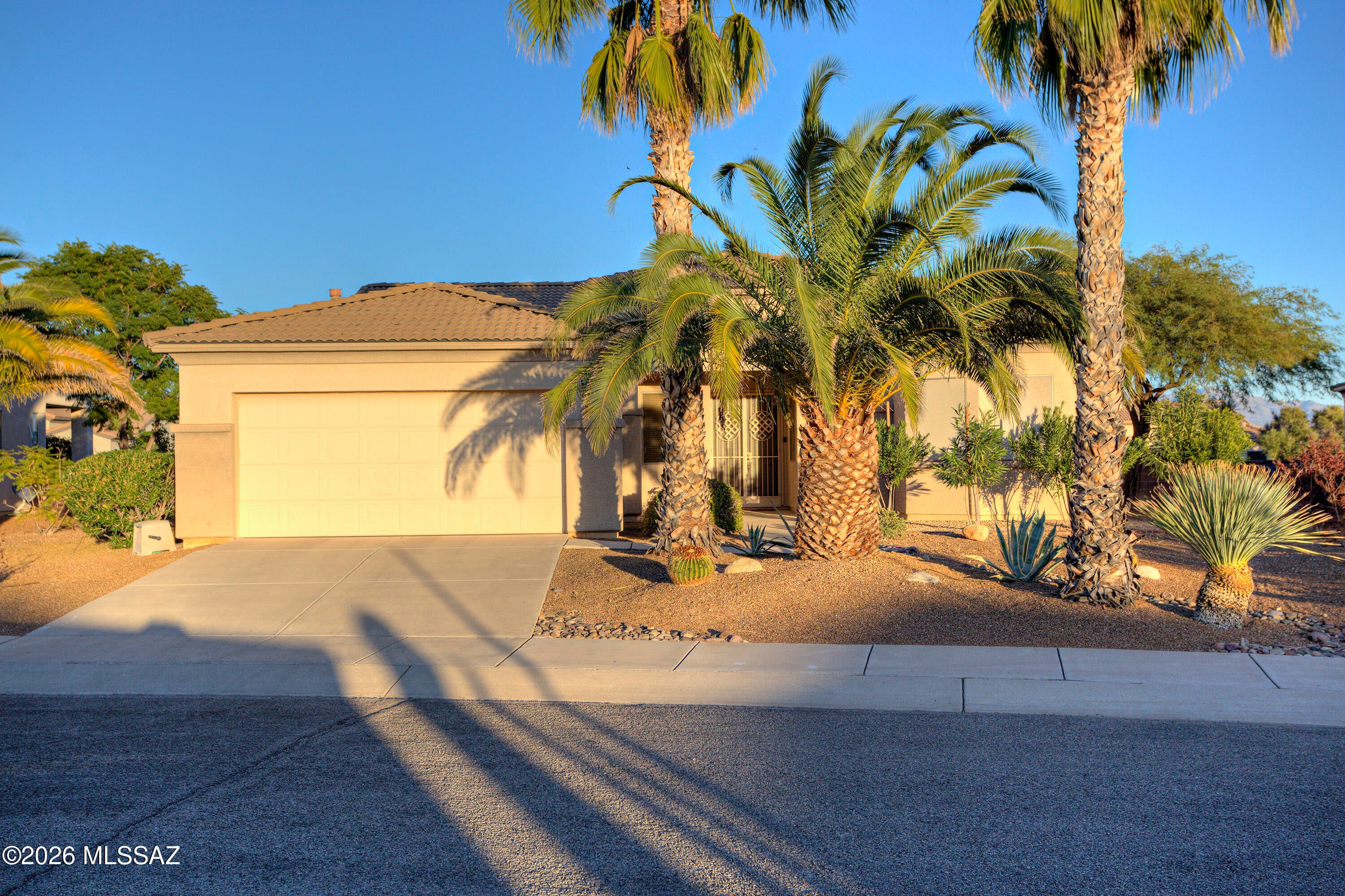 Las Campanas BLK H (1-84) - Residential