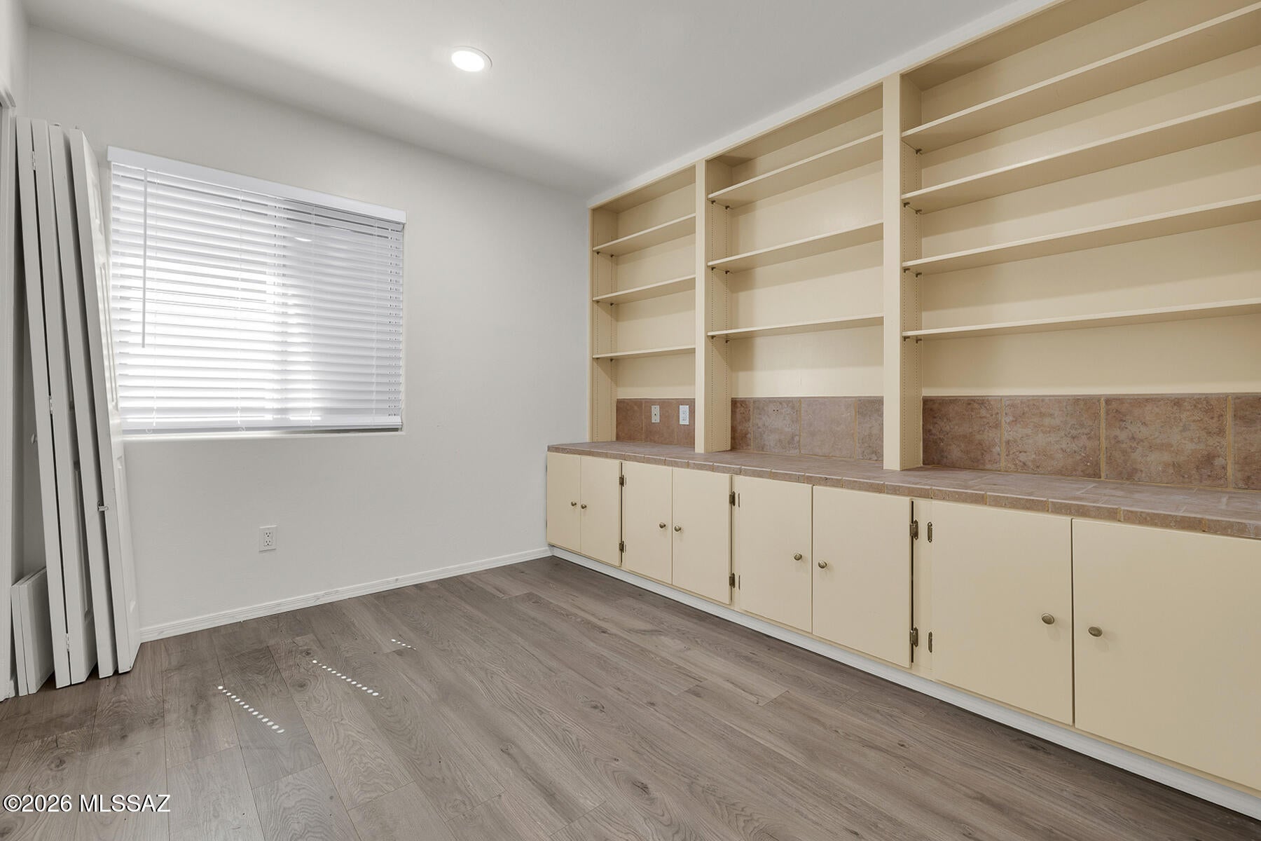 Broadway East (254-390) - Residential