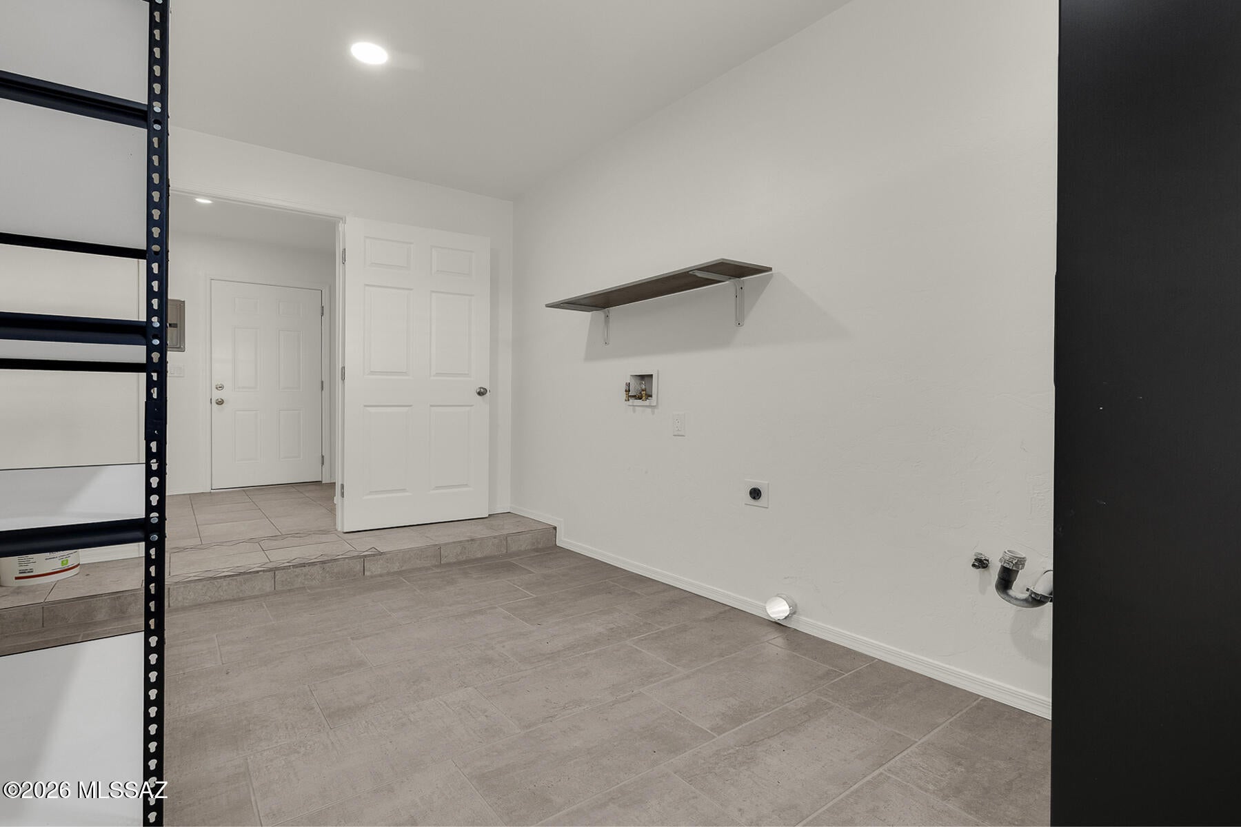 Broadway East (254-390) - Residential