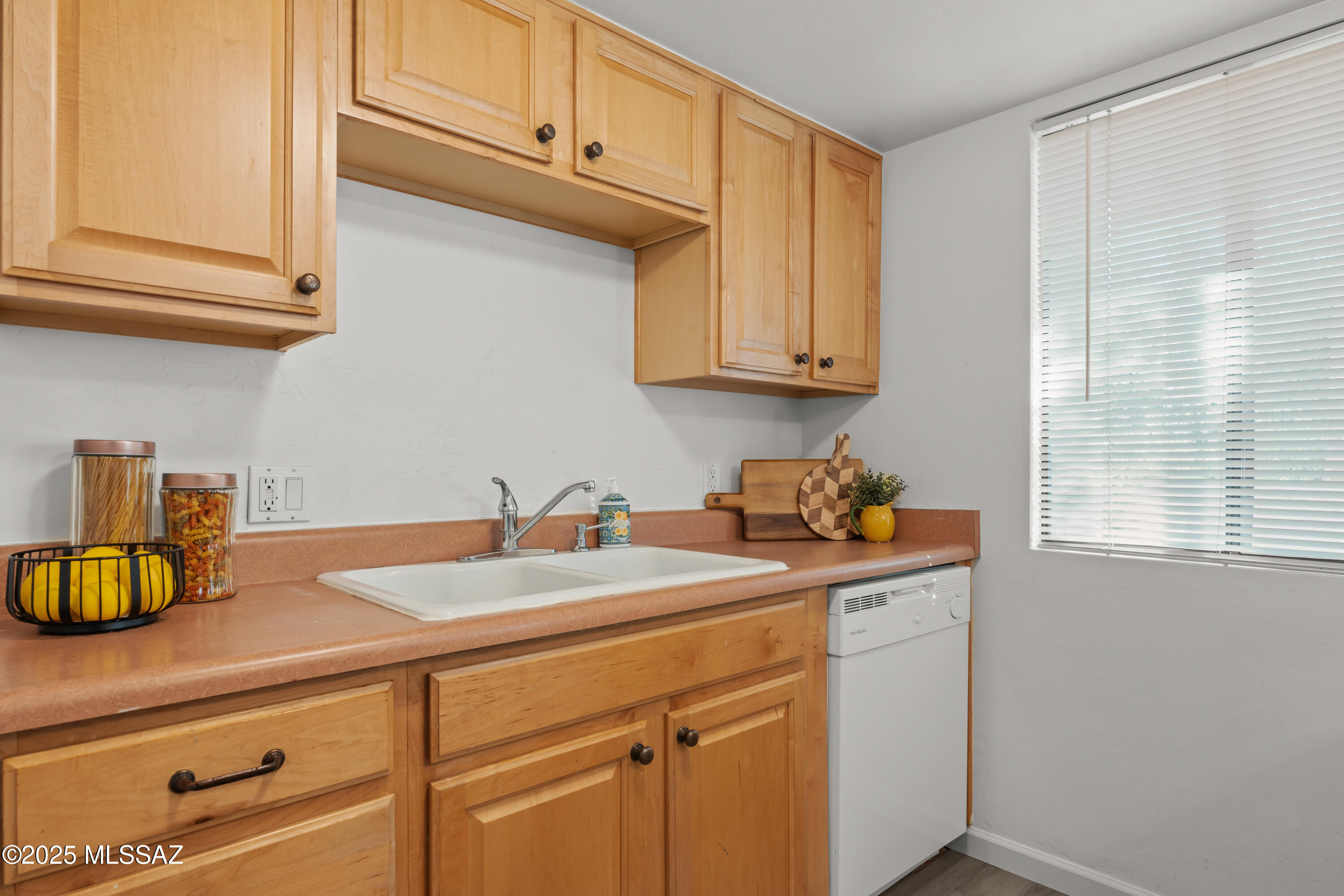 Sierra Madre Condos - Residential