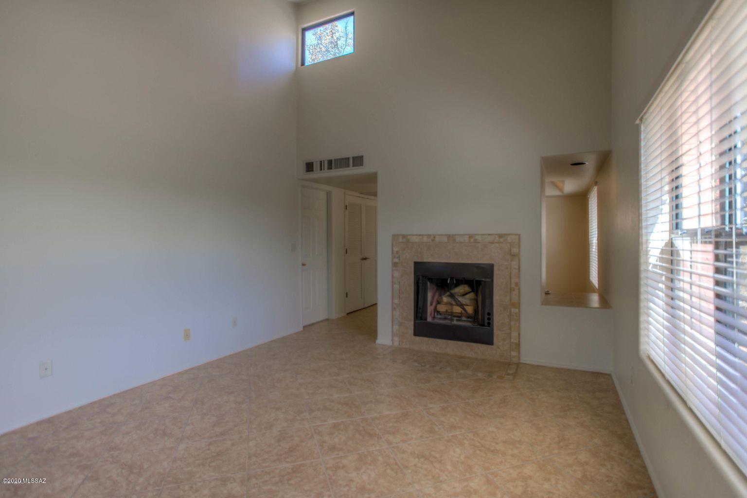 Ventana De Sabino Villas (1-90) - Residential Lease
