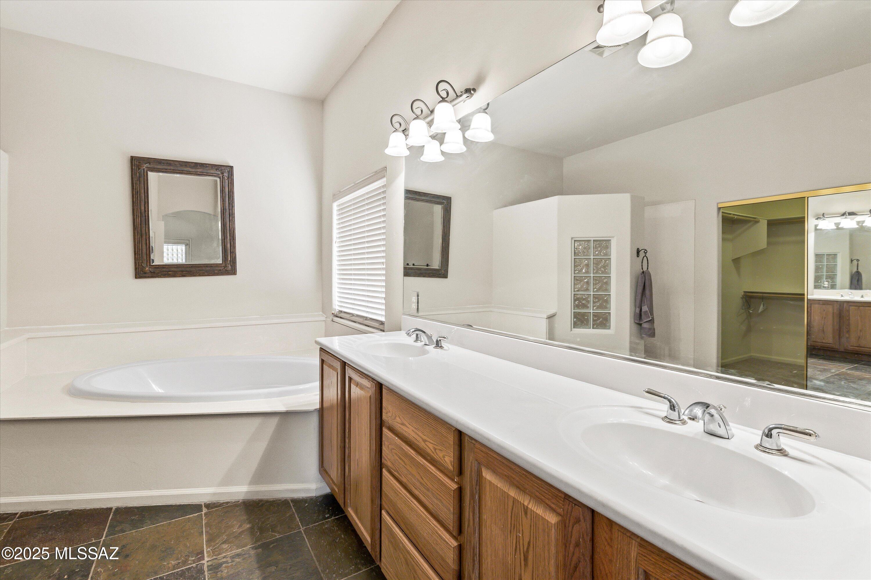 Sycamore Hills Est. (1-82) - Residential