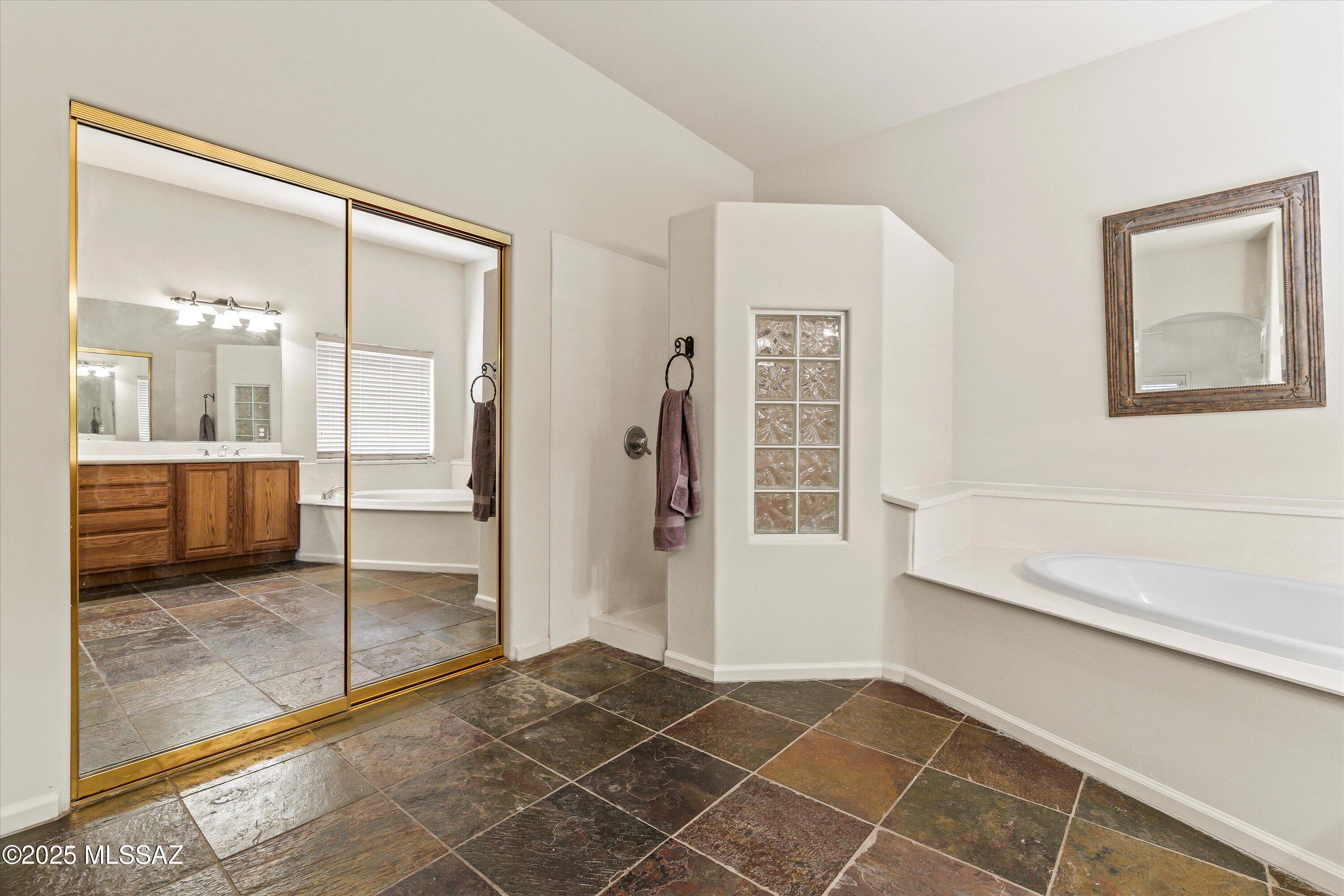 Sycamore Hills Est. (1-82) - Residential
