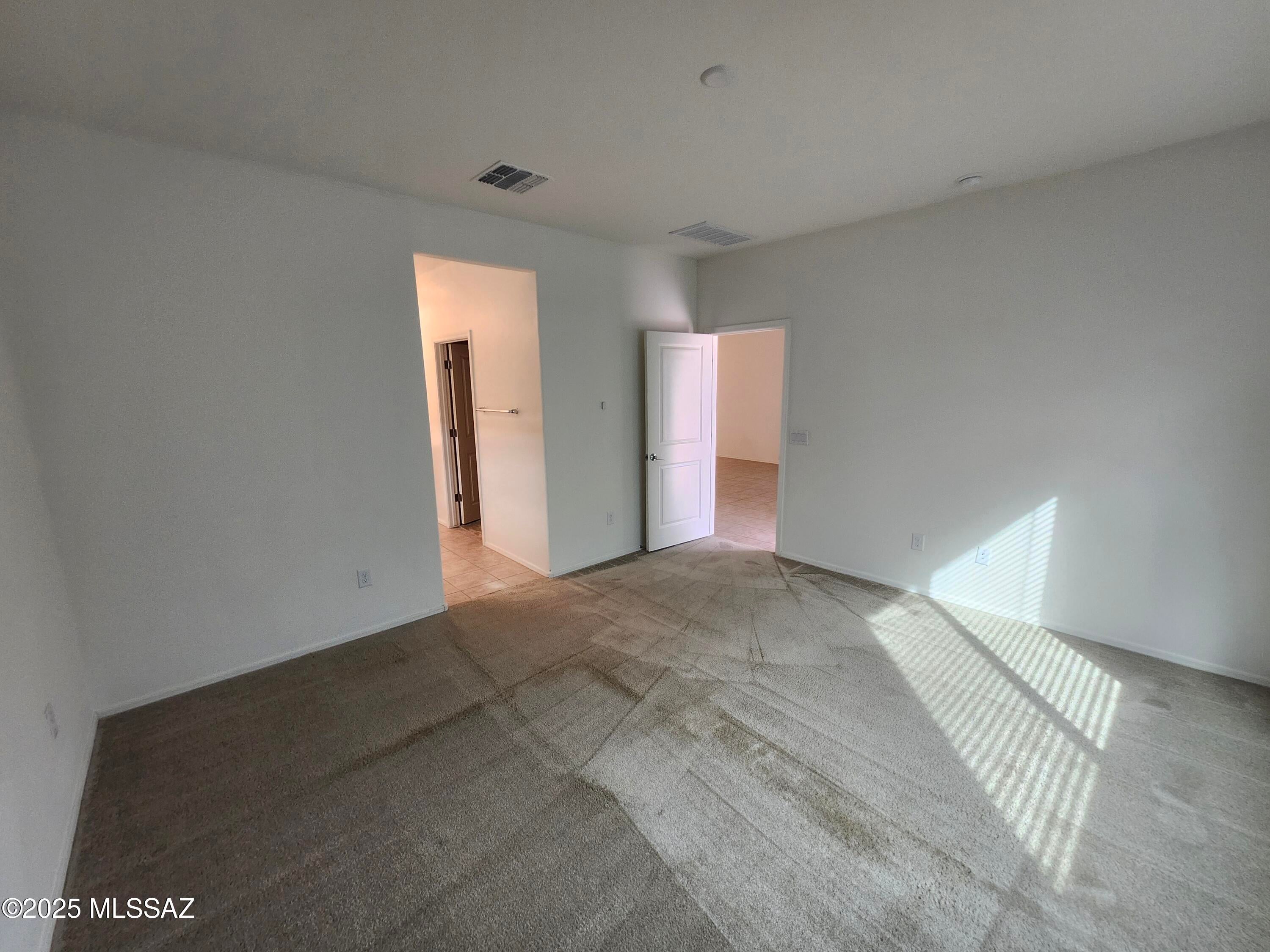 La Estancia De Tucson (411-664) - Residential Lease