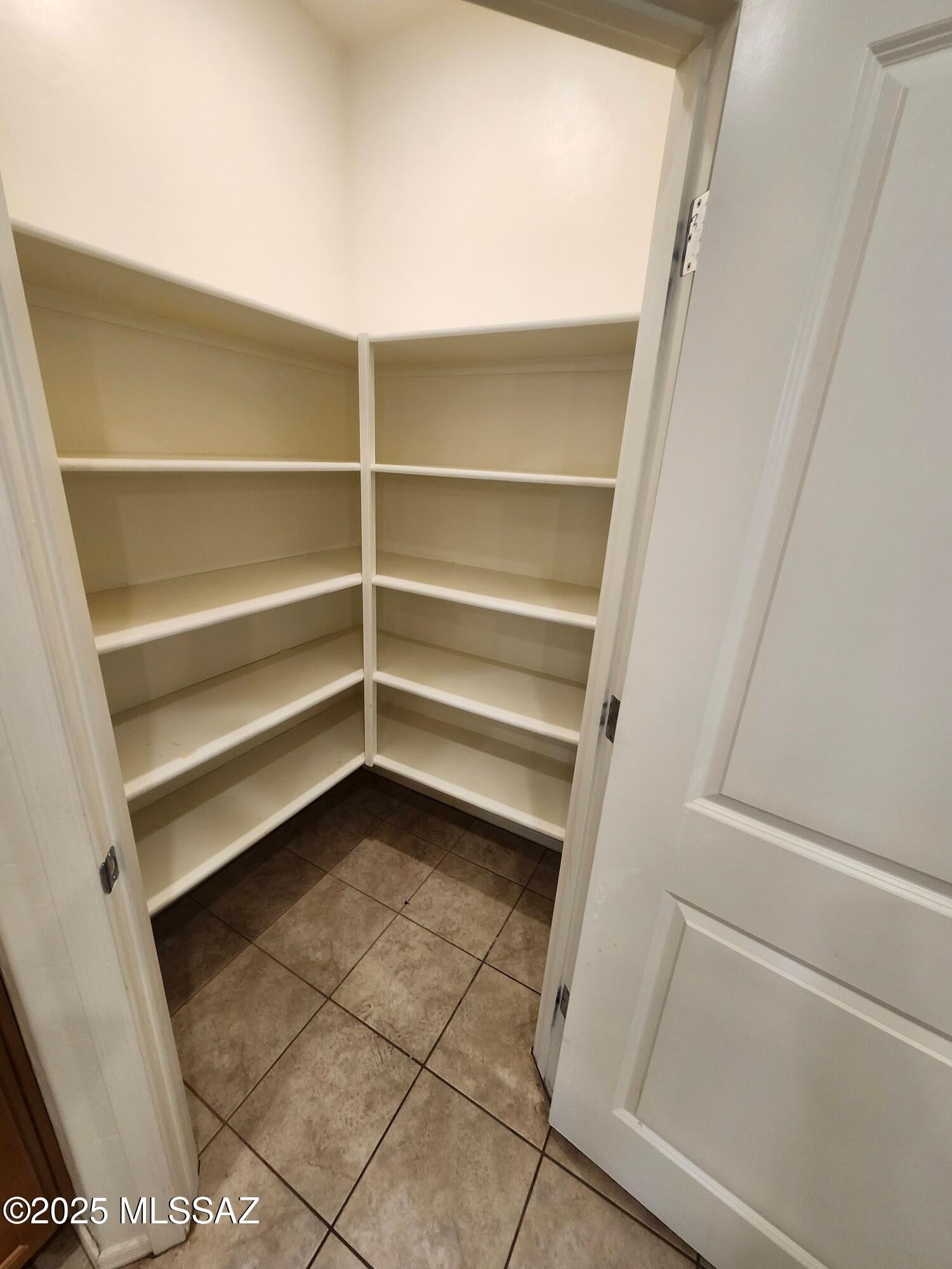 La Estancia De Tucson (411-664) - Residential Lease