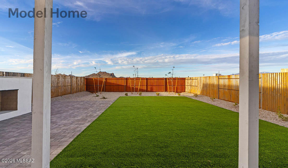 Entranda Del Toro - Residential