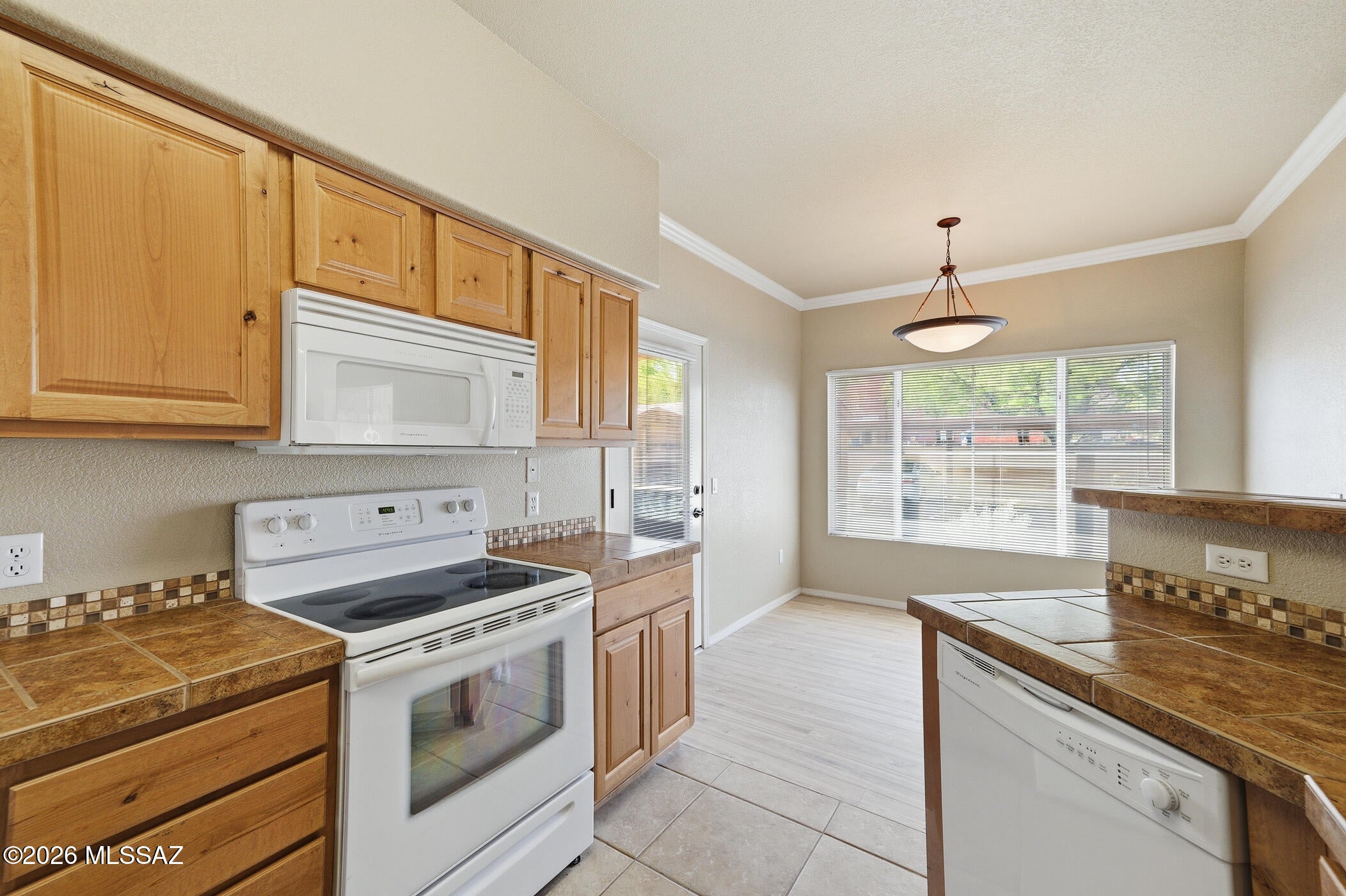 Pinnacle Canyon Condominium - Residential