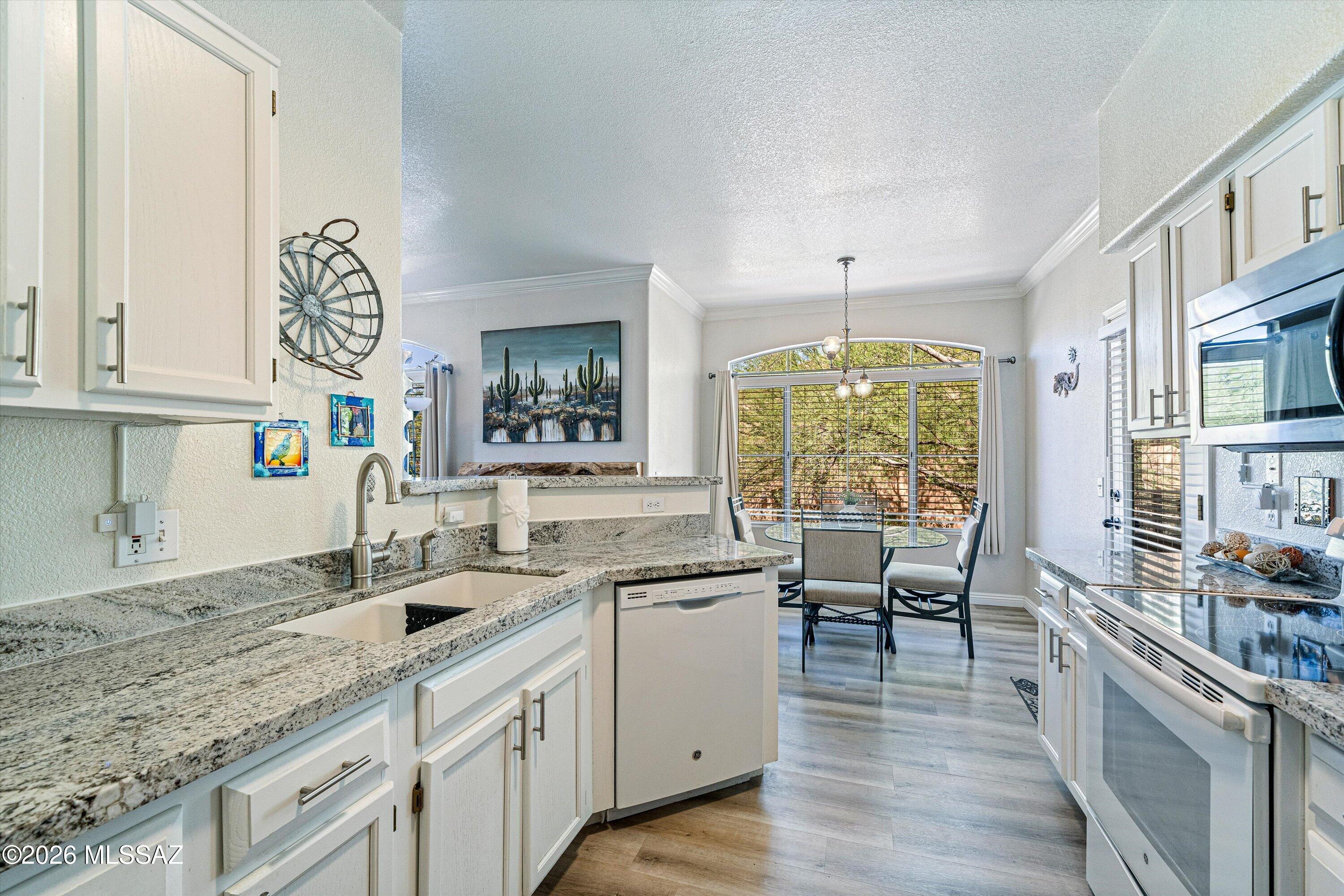 Pinnacle Canyon Condominium - Residential