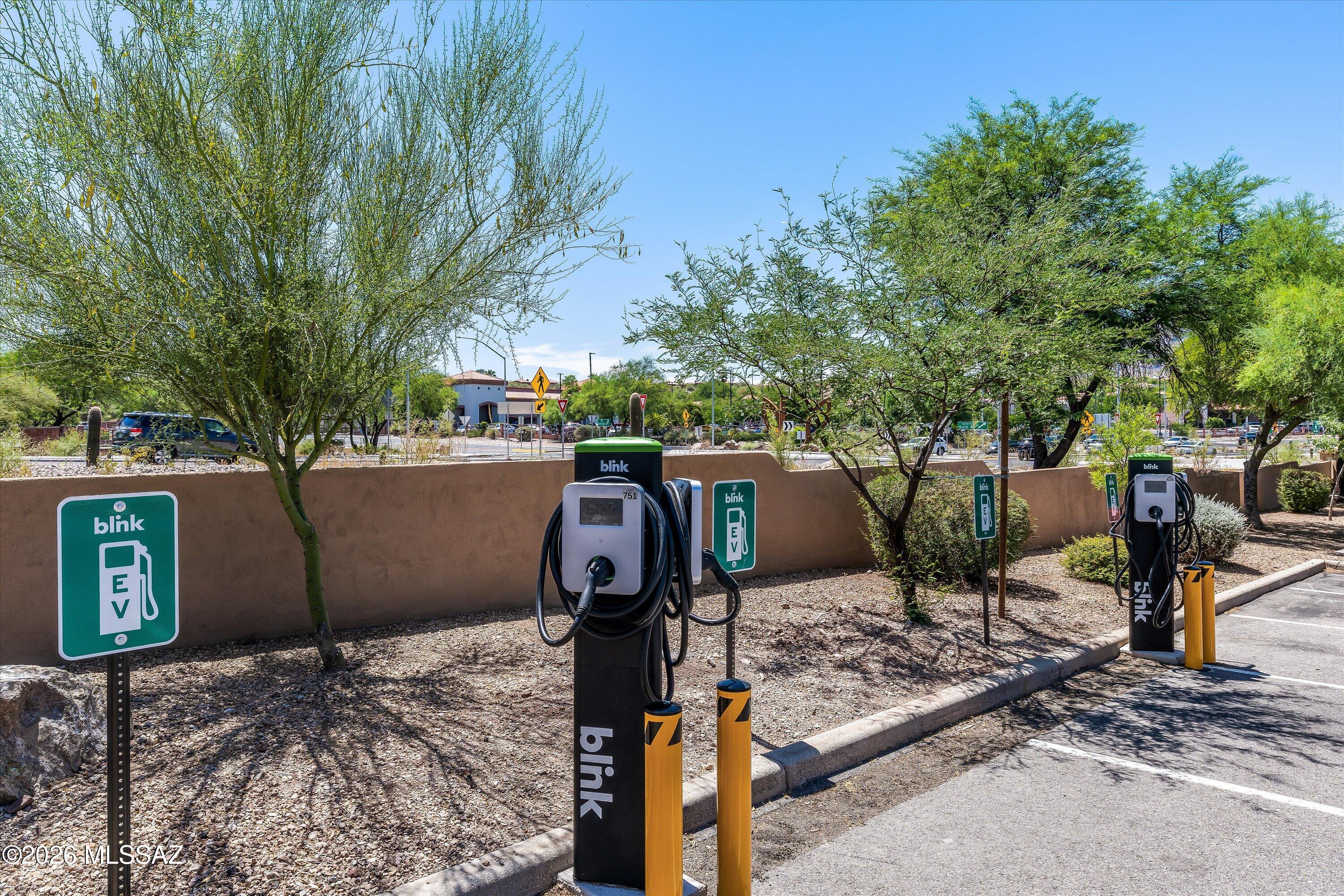 Pinnacle Canyon Condominium - Residential