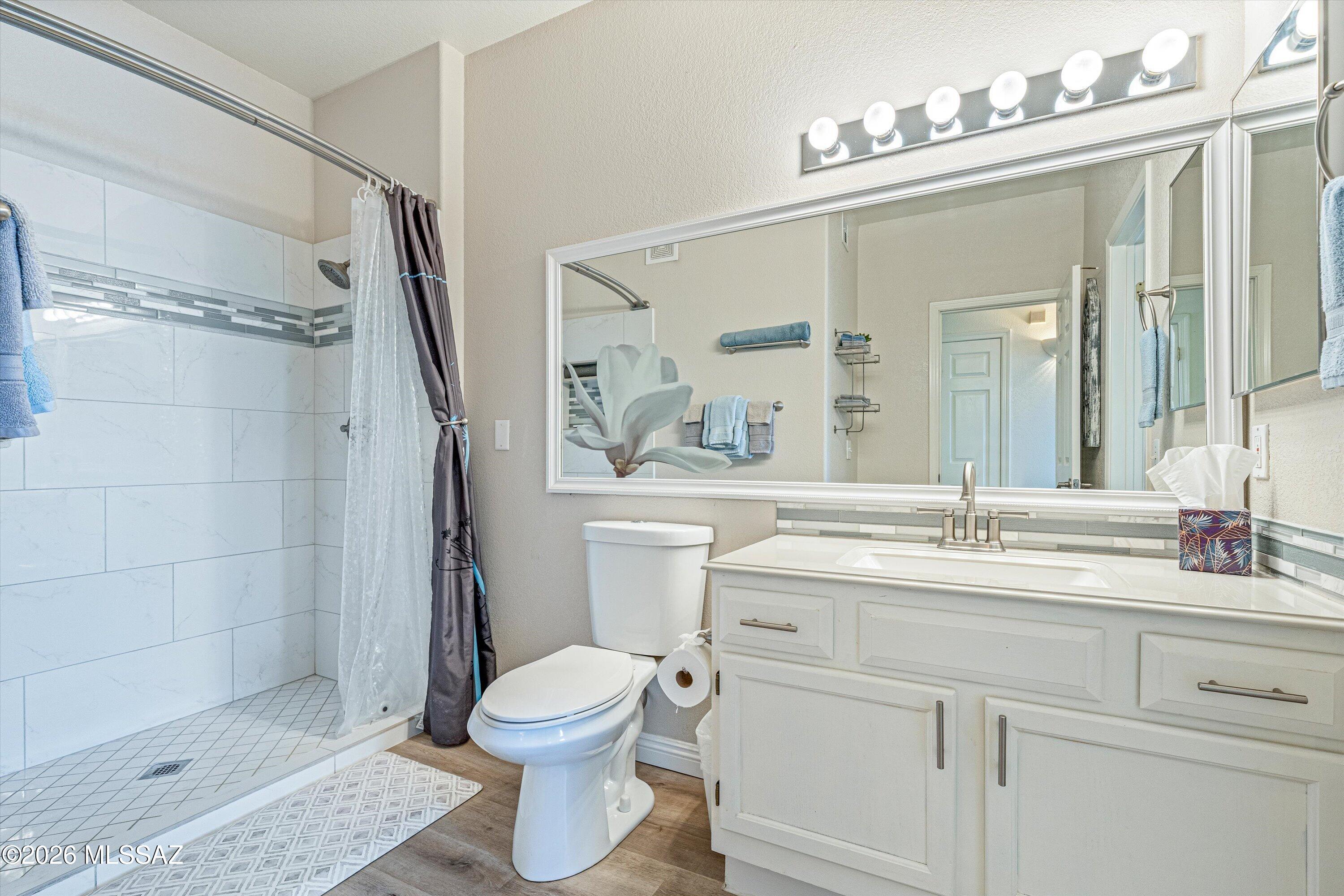 Pinnacle Canyon Condominium - Residential