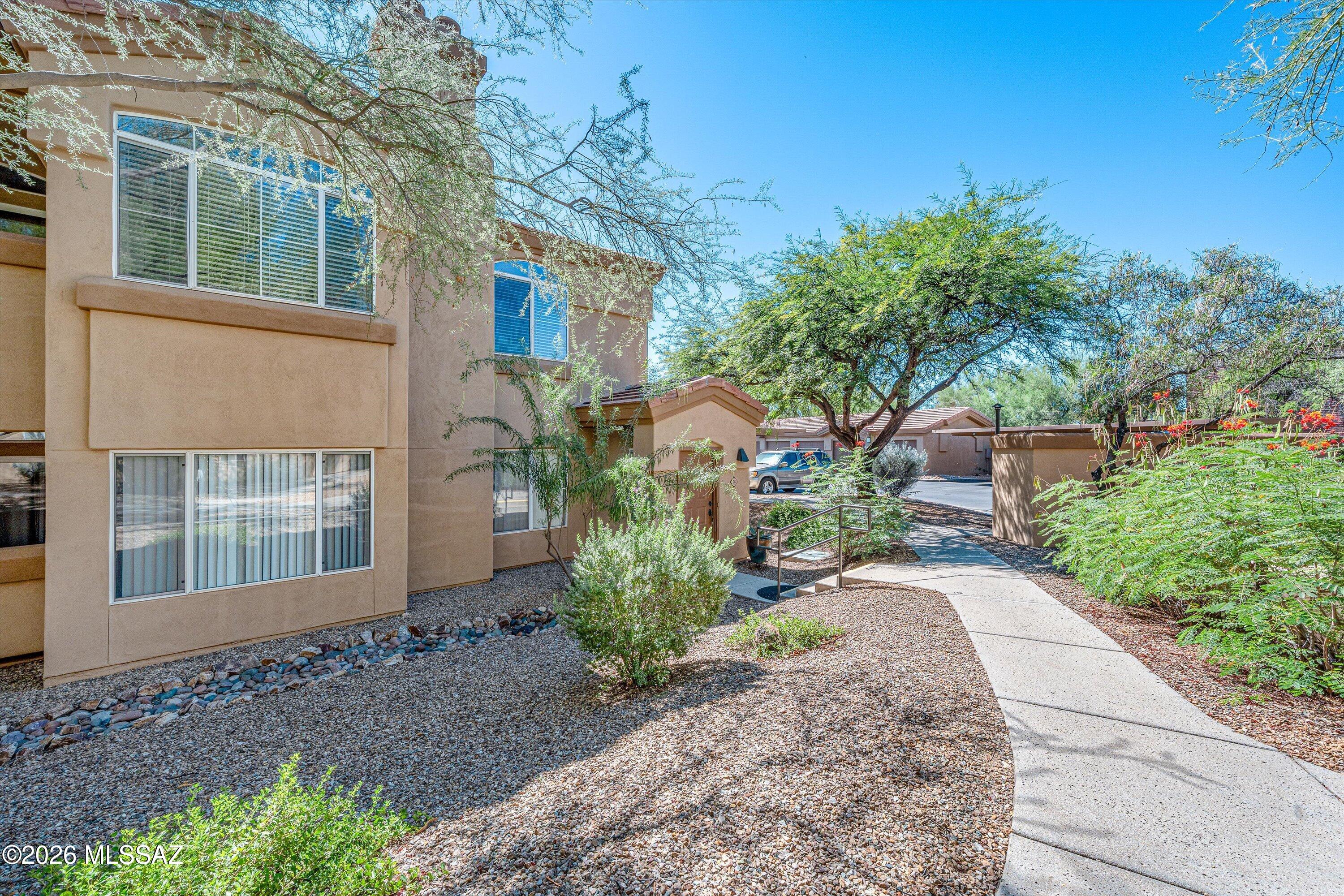 Pinnacle Canyon Condominium - Residential