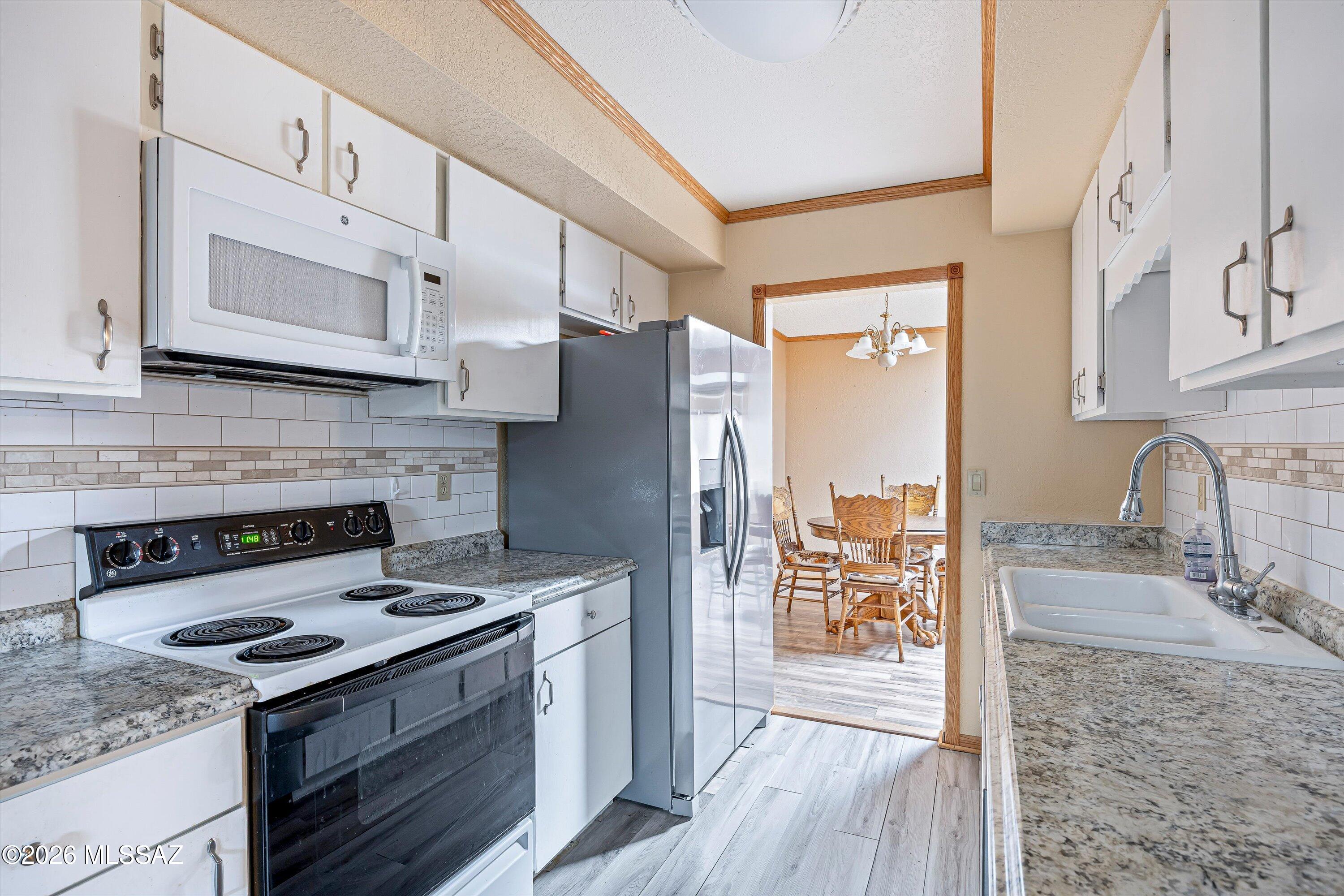 Green Valley Townhouses NO.7 - Residential