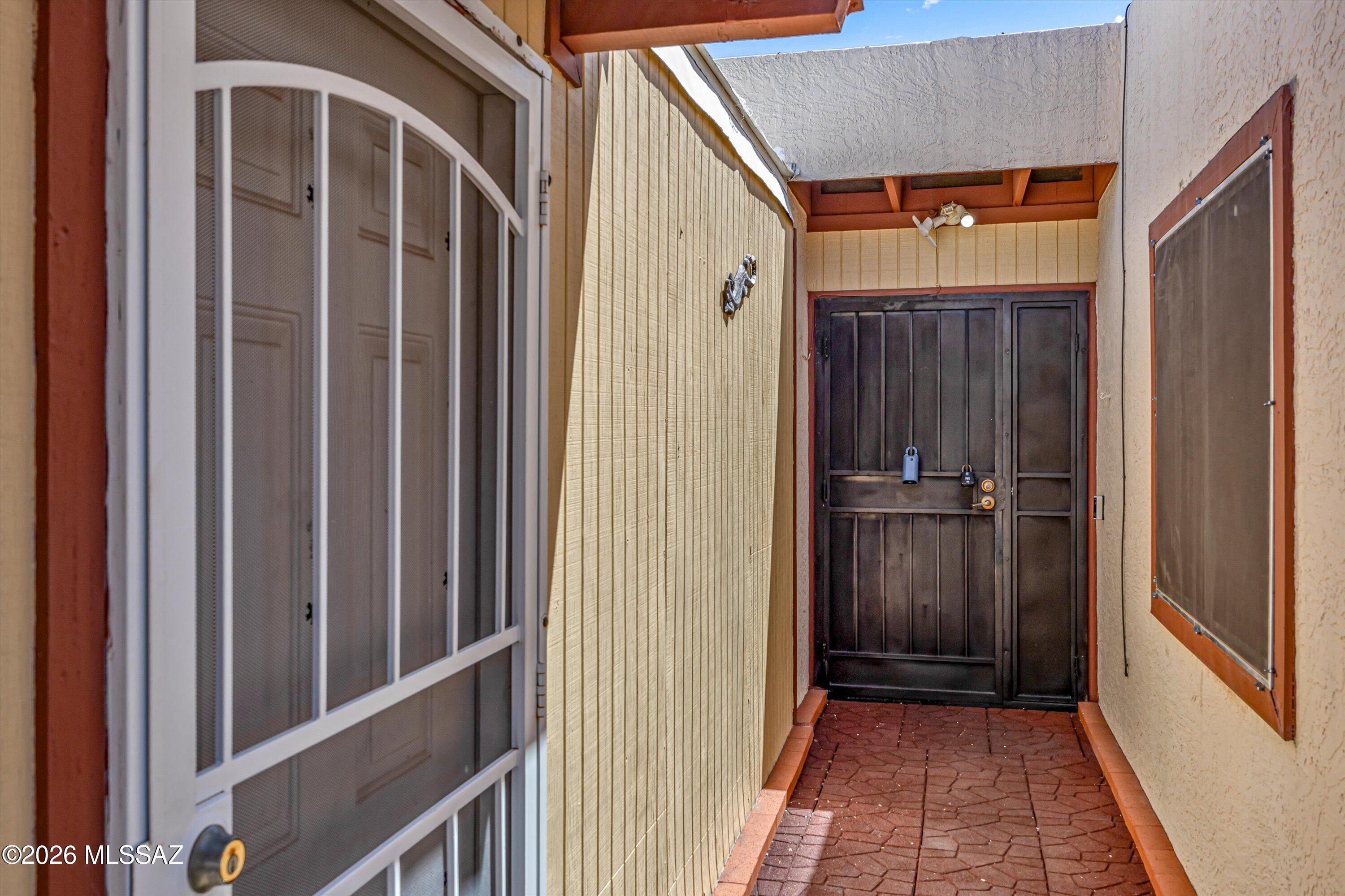 Green Valley Townhouses NO.7 - Residential