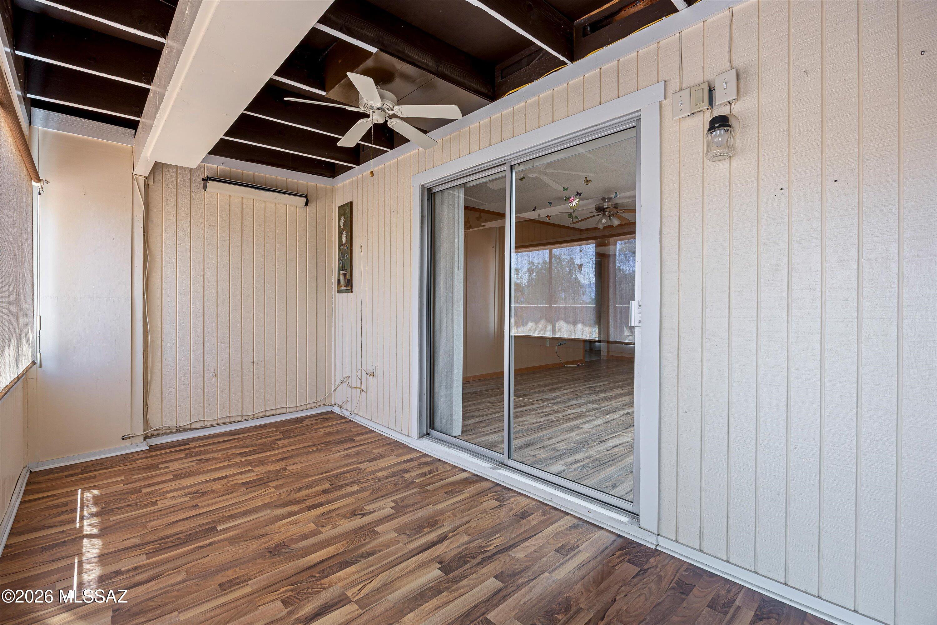 Green Valley Townhouses NO.7 - Residential