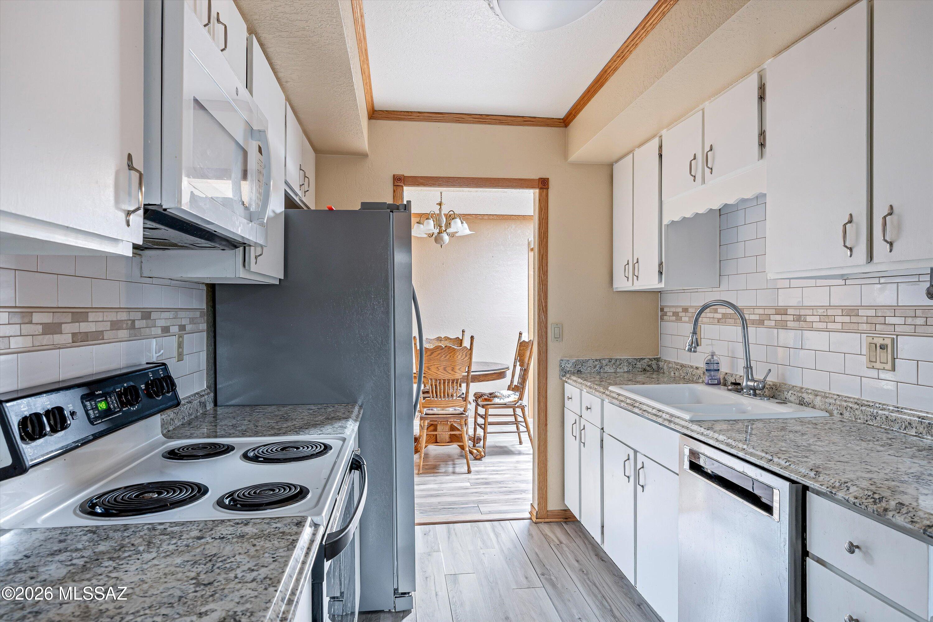 Green Valley Townhouses NO.7 - Residential