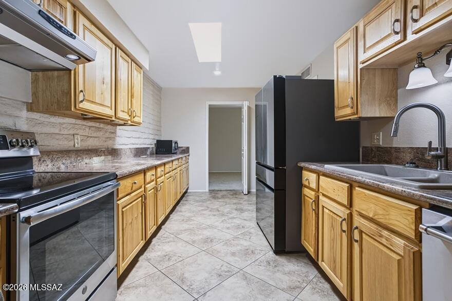 Verde Catalina Townhouses(1-149) - Residential Lease