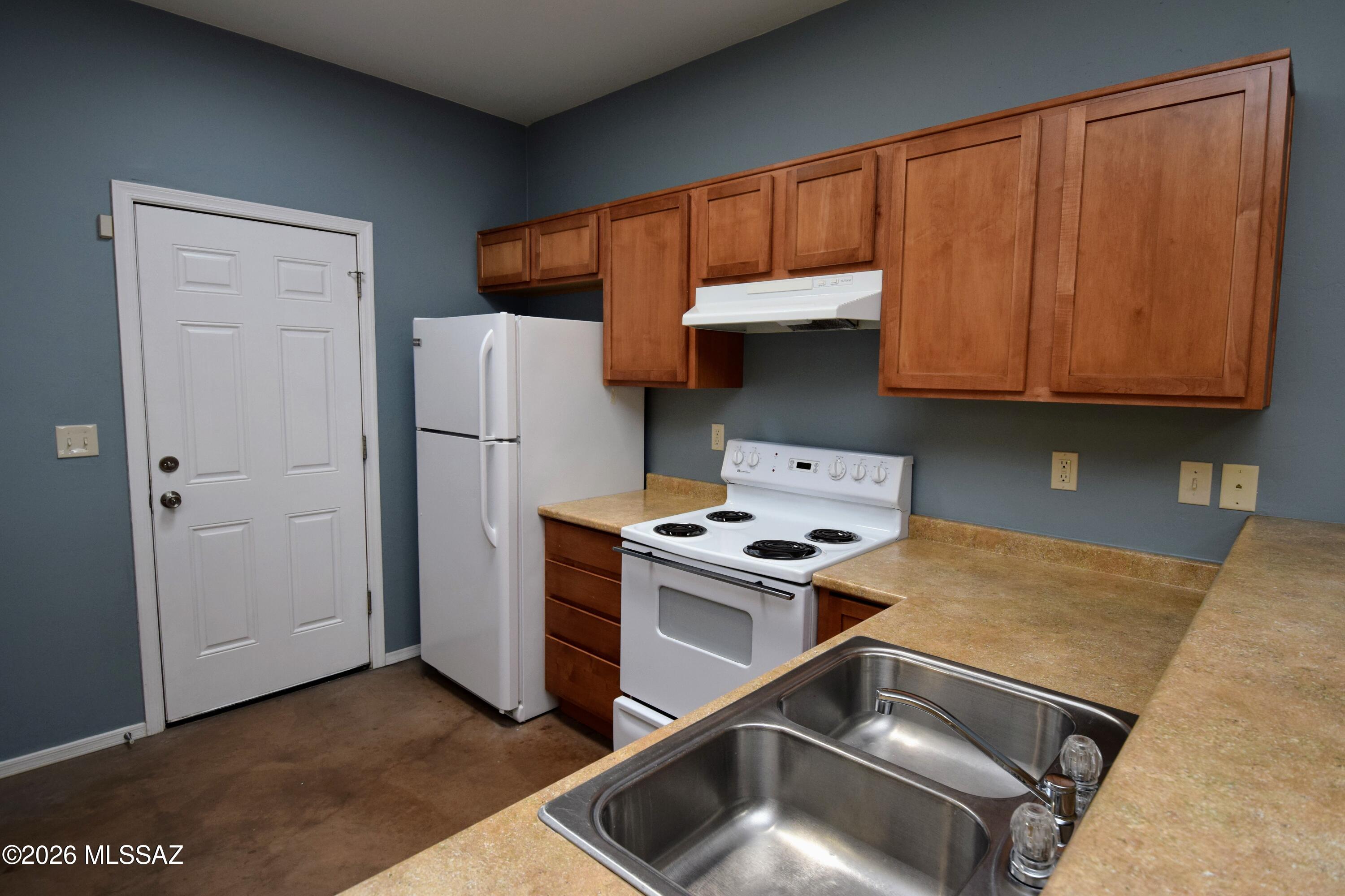 Manlove Add Amended - Residential Lease