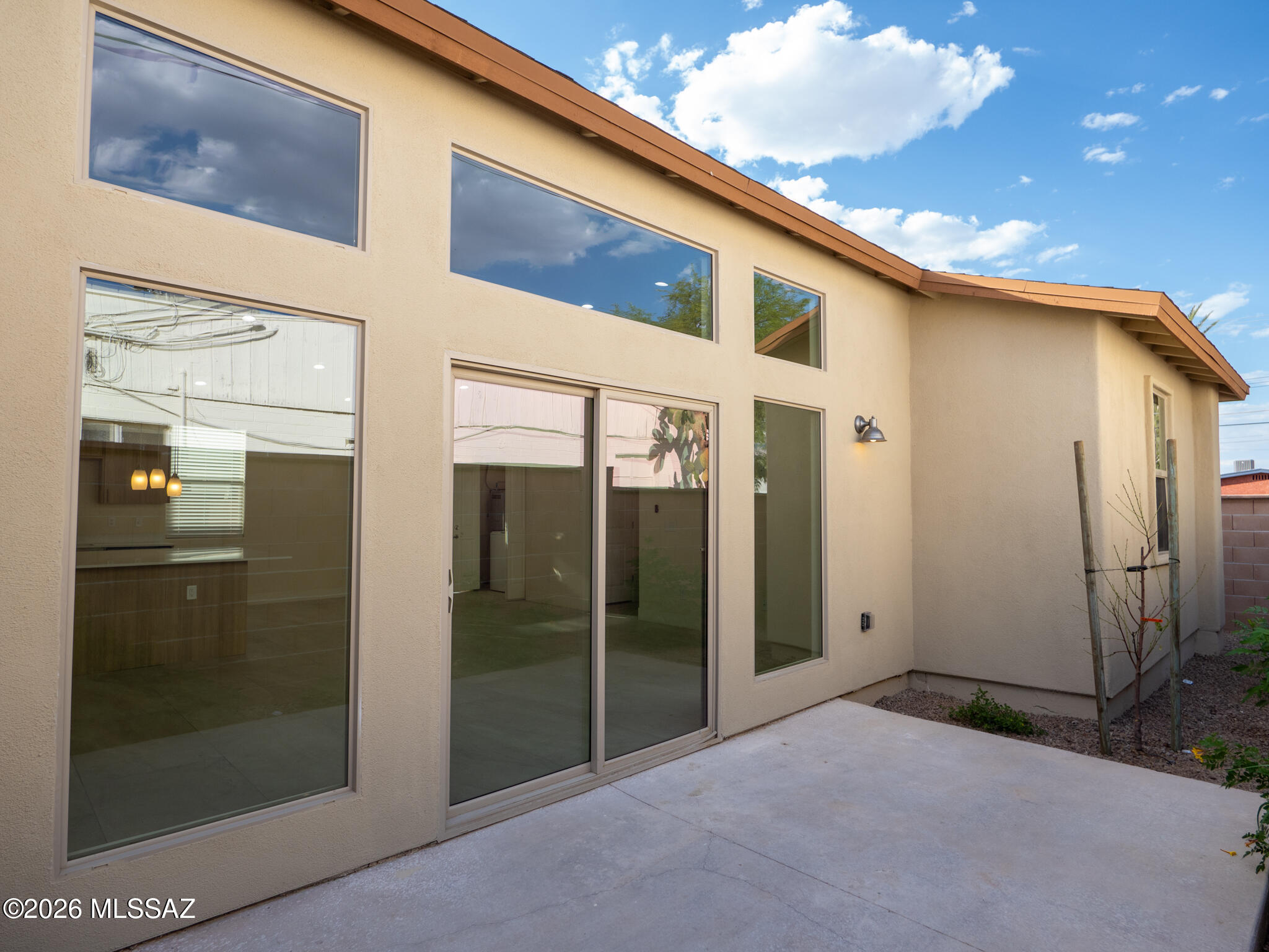 1620 E Hedrick - Residential Lease