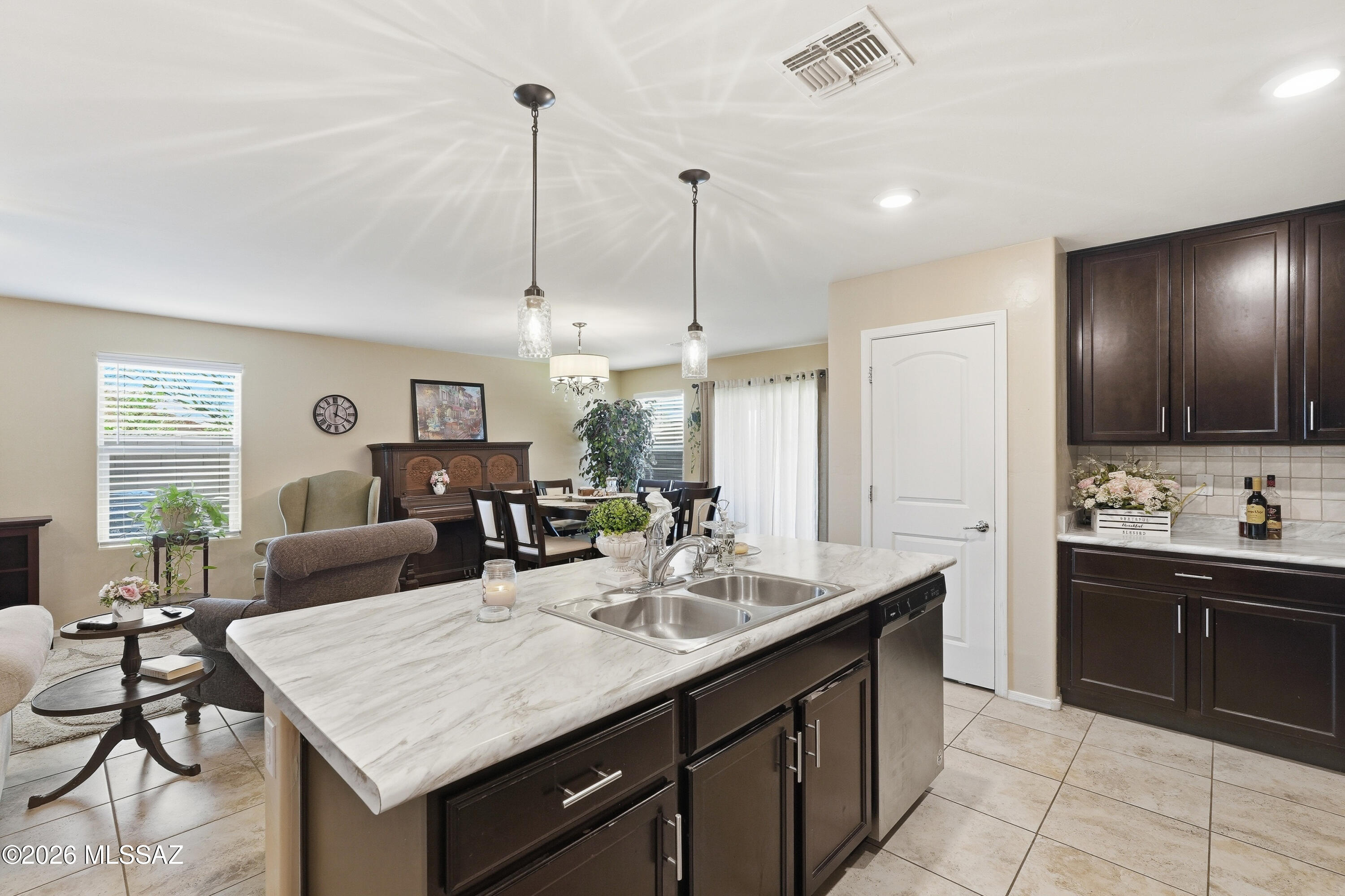 Desert Point 2 - Residential