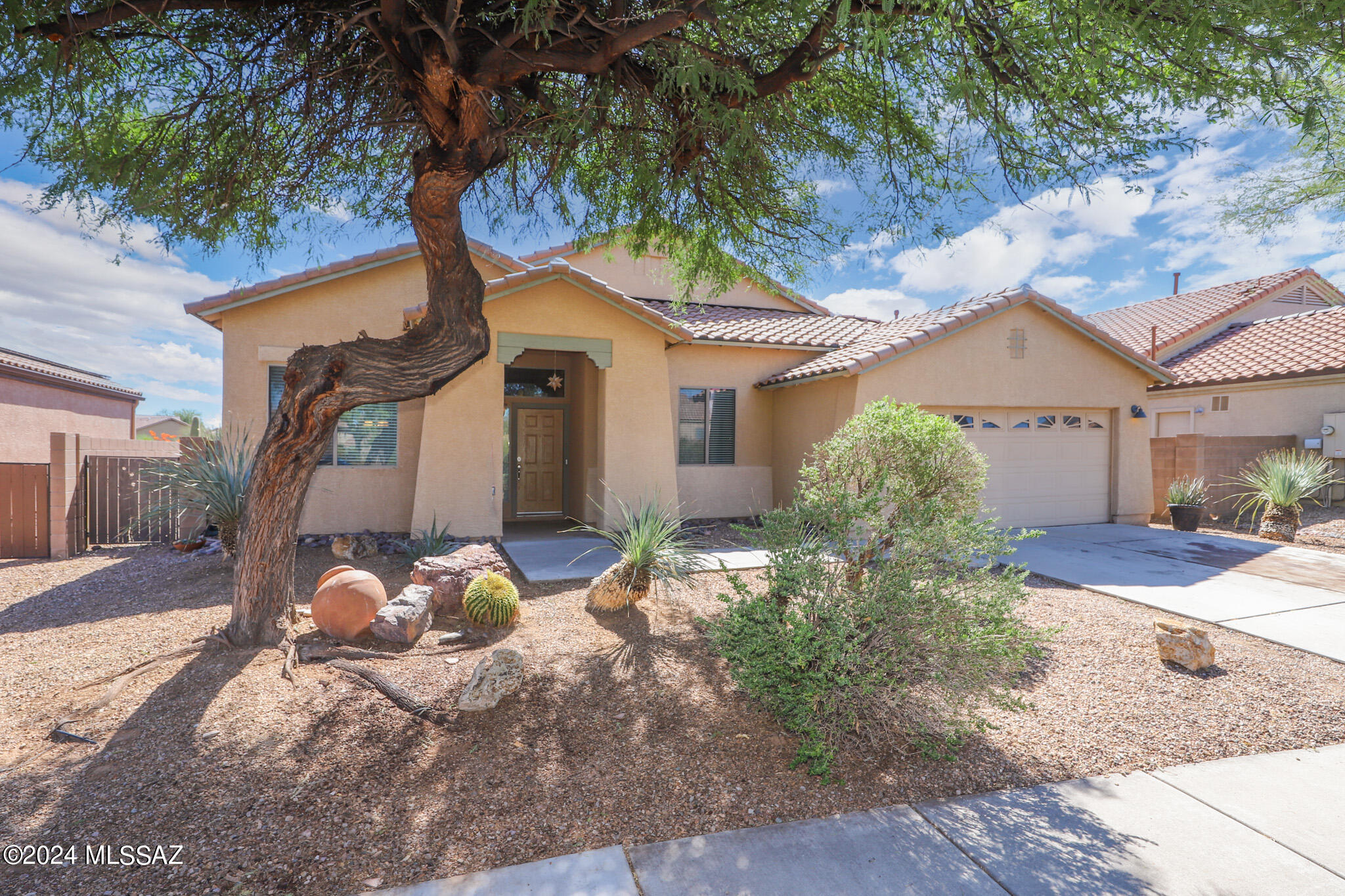 Continental Reserve Blk. 14 (1-82) - Residential