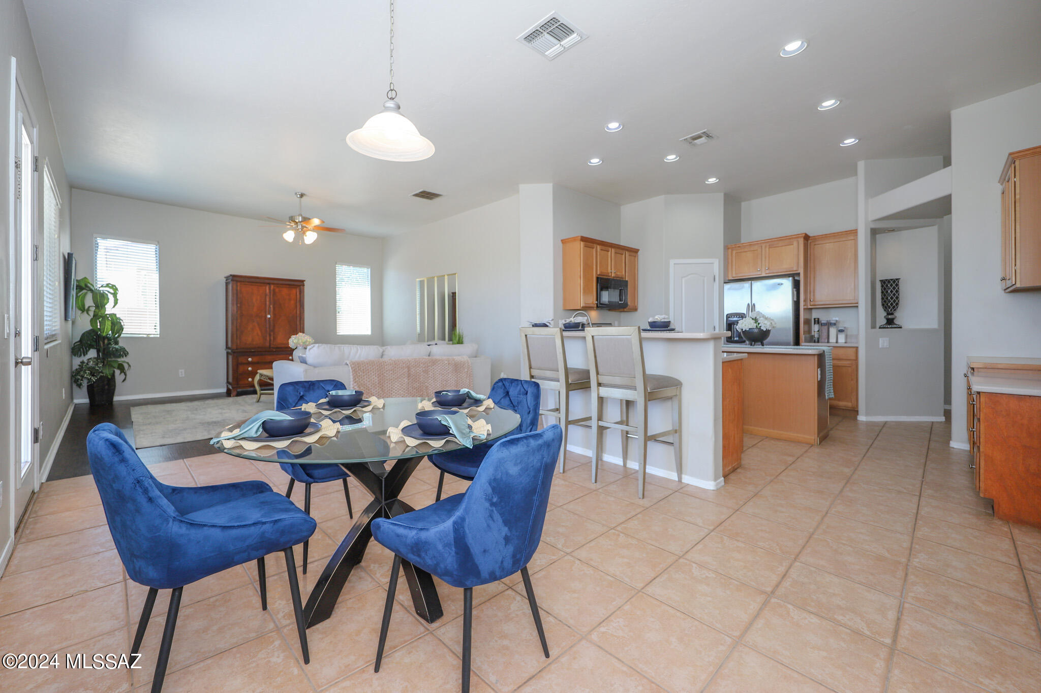 Continental Reserve Blk. 14 (1-82) - Residential