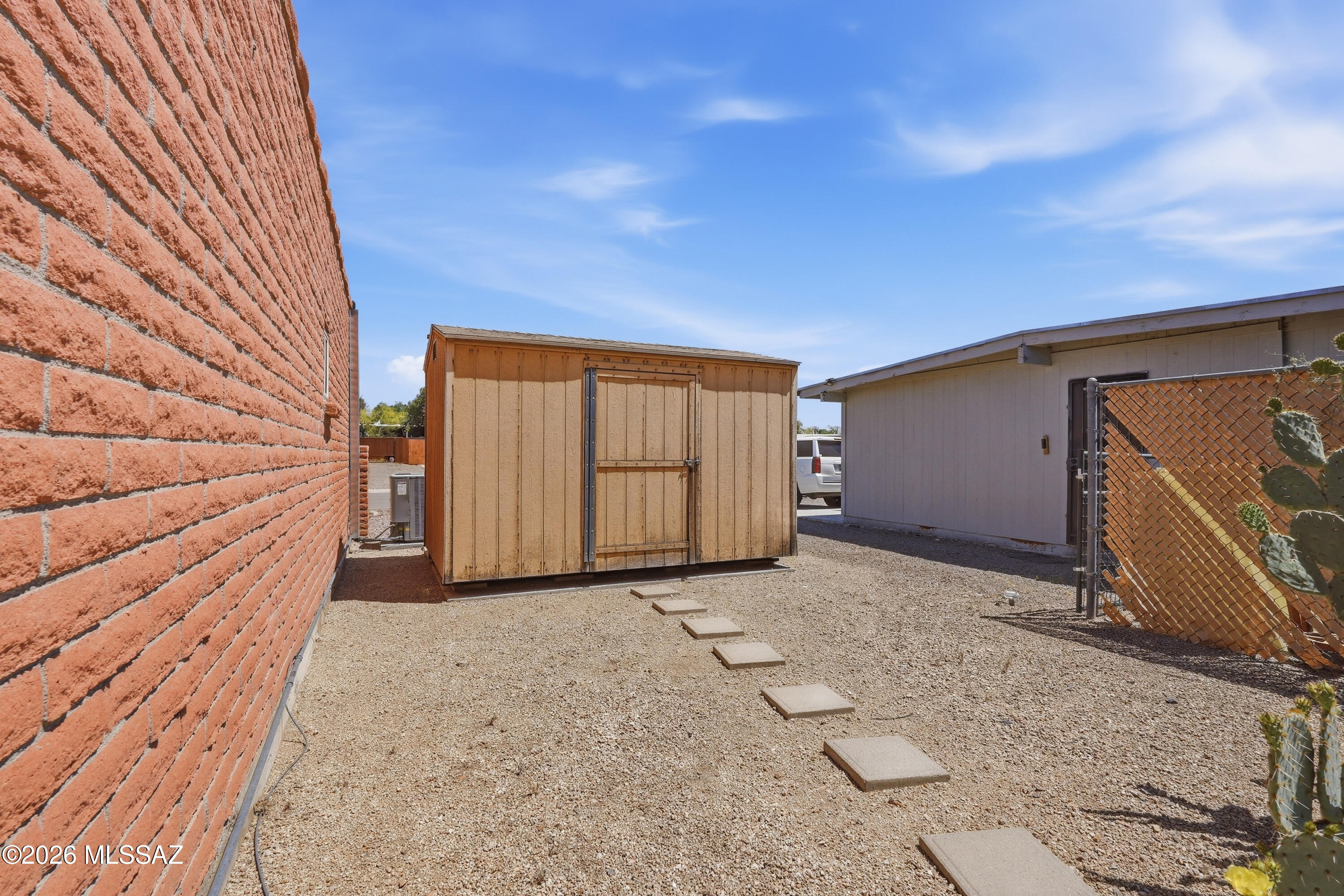 Casas Del Oeste (80-139) - Residential