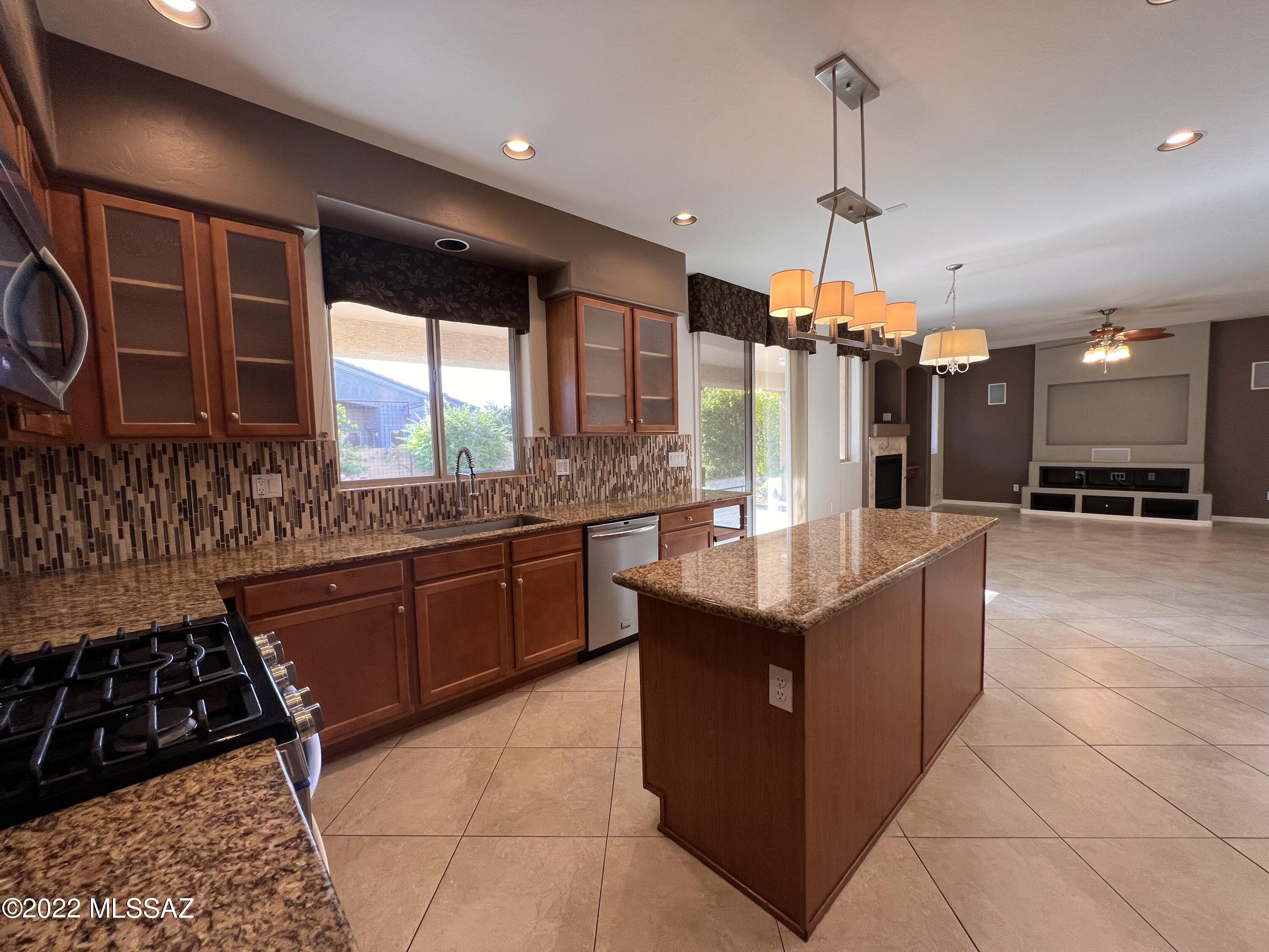 Rancho Vistoso Neighborhood 10 - Residential Lease