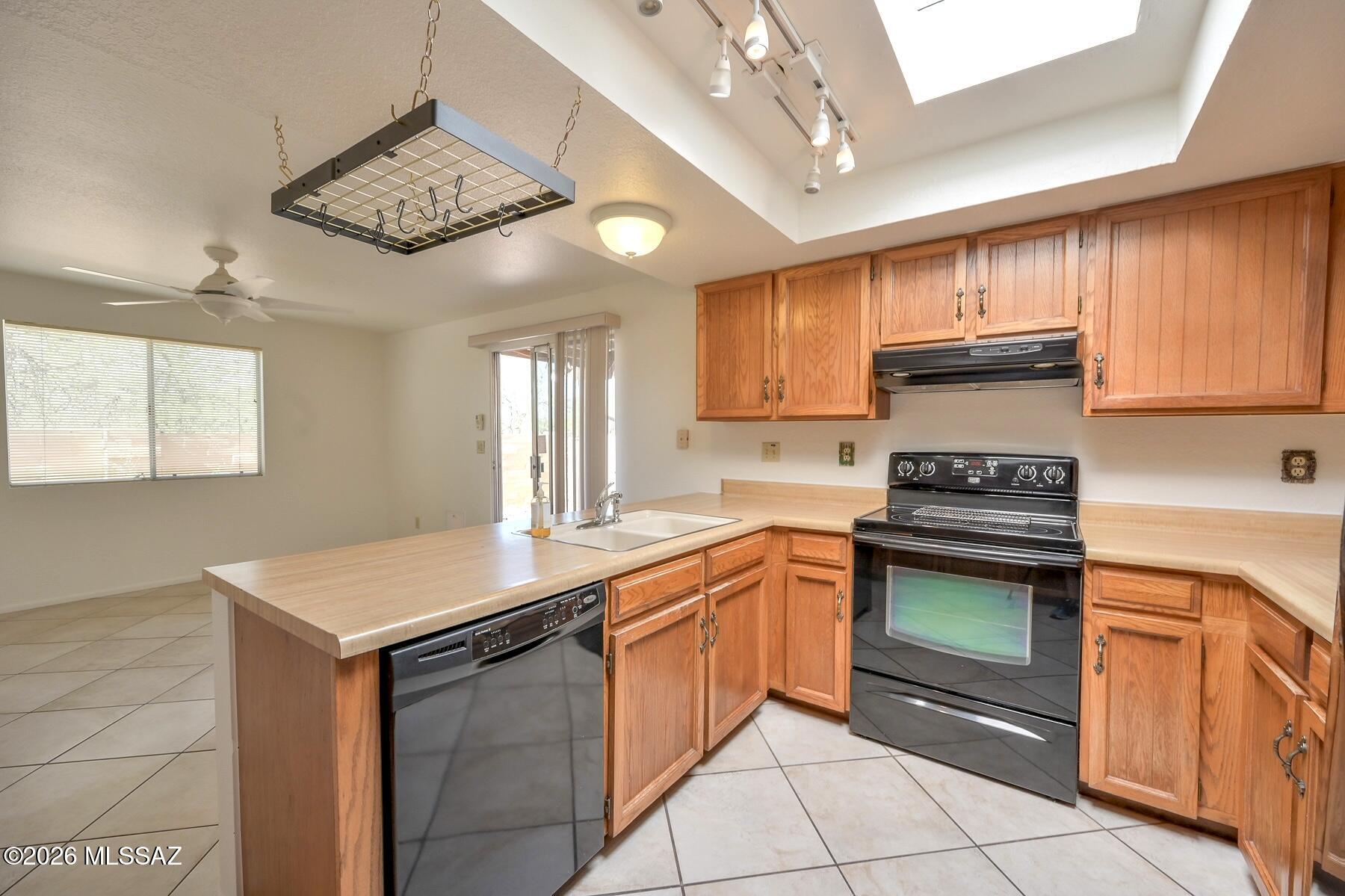 Pantano Townhomes (1-118) - Residential