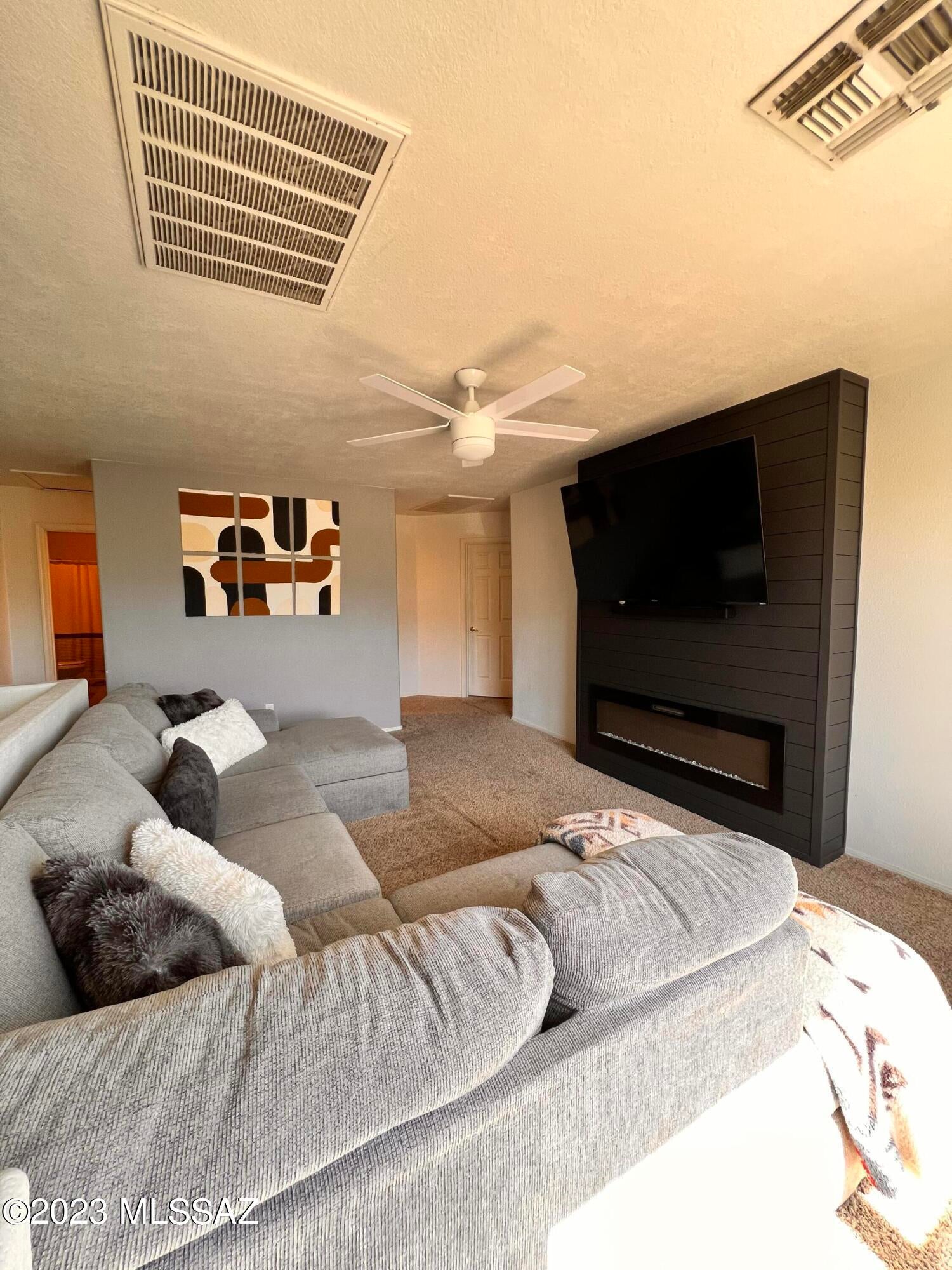 Villages Of La Canada (The) - Residential Lease