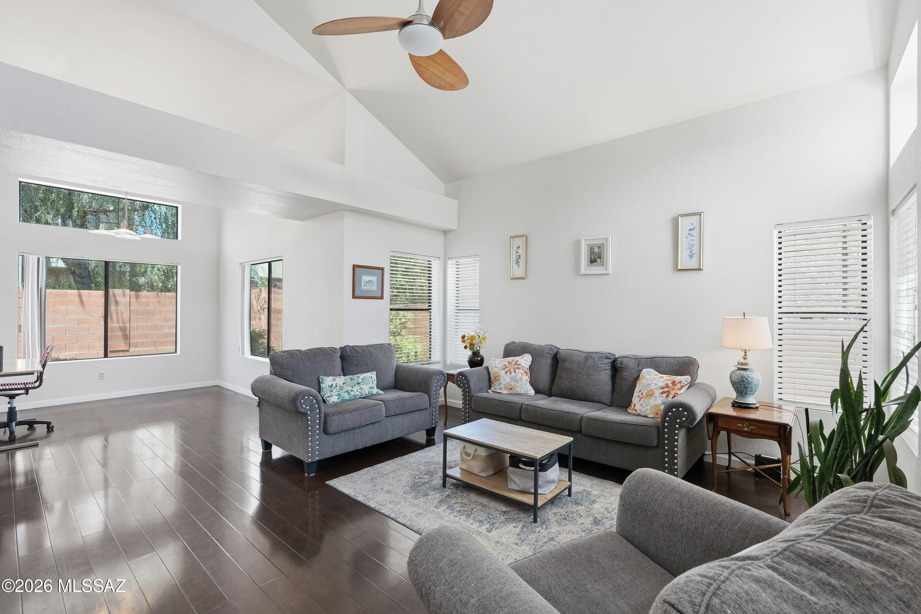 Country Club(1-221) - Residential