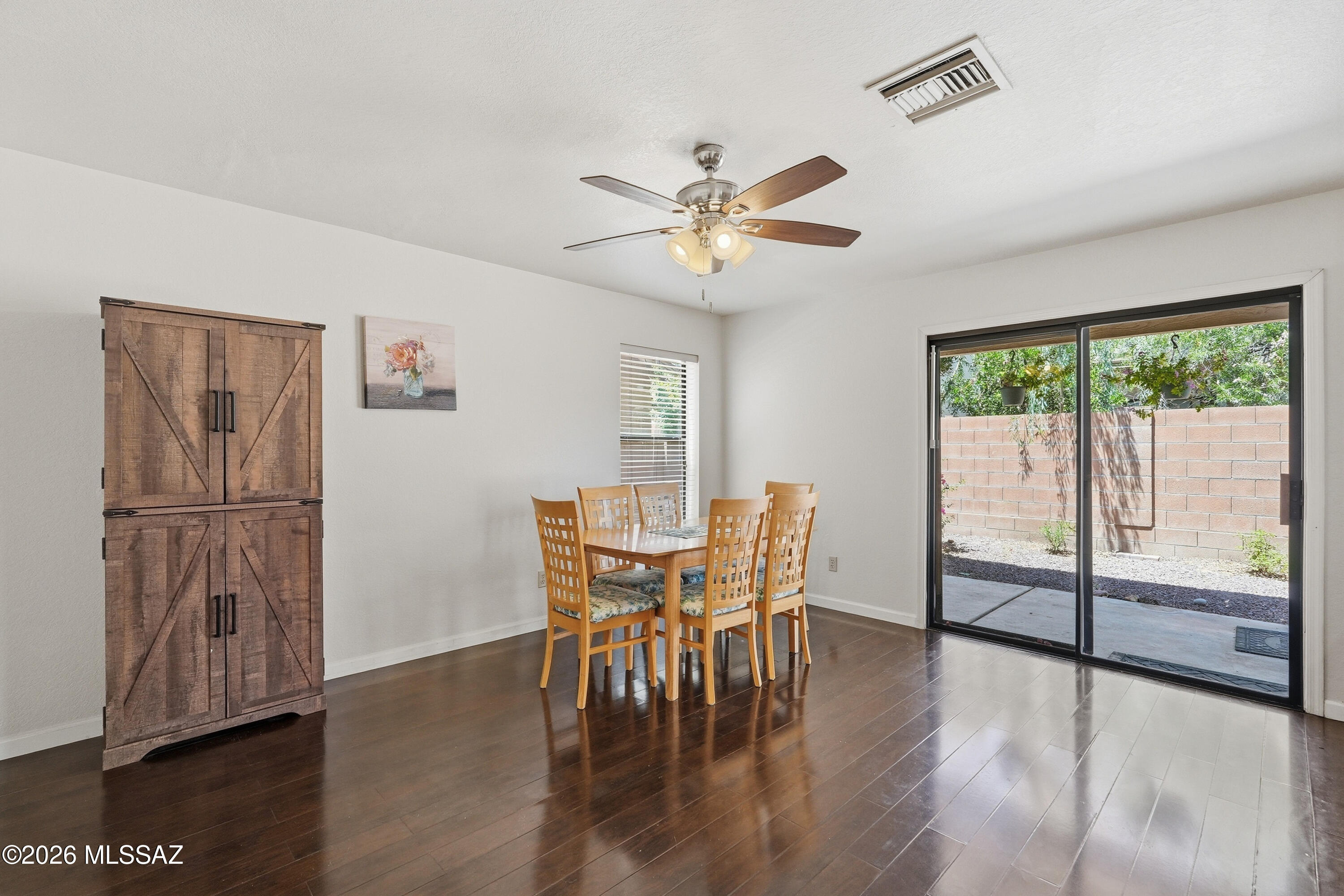 Country Club(1-221) - Residential