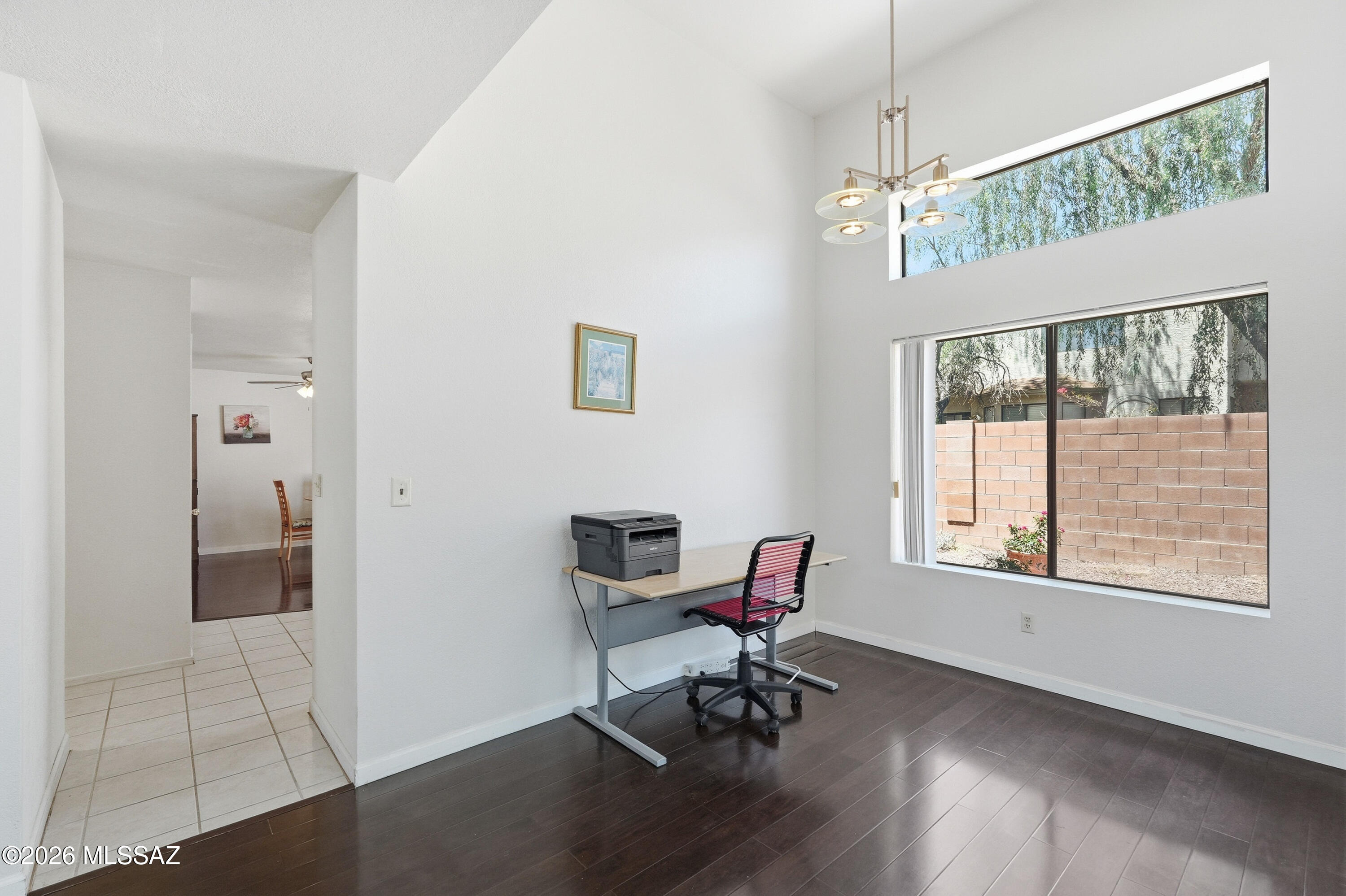 Country Club(1-221) - Residential