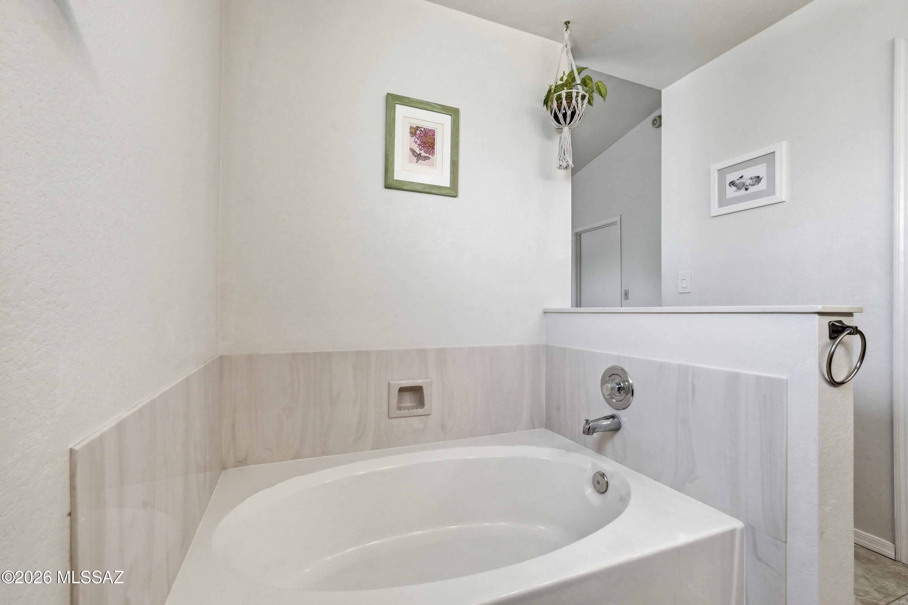 Country Club(1-221) - Residential
