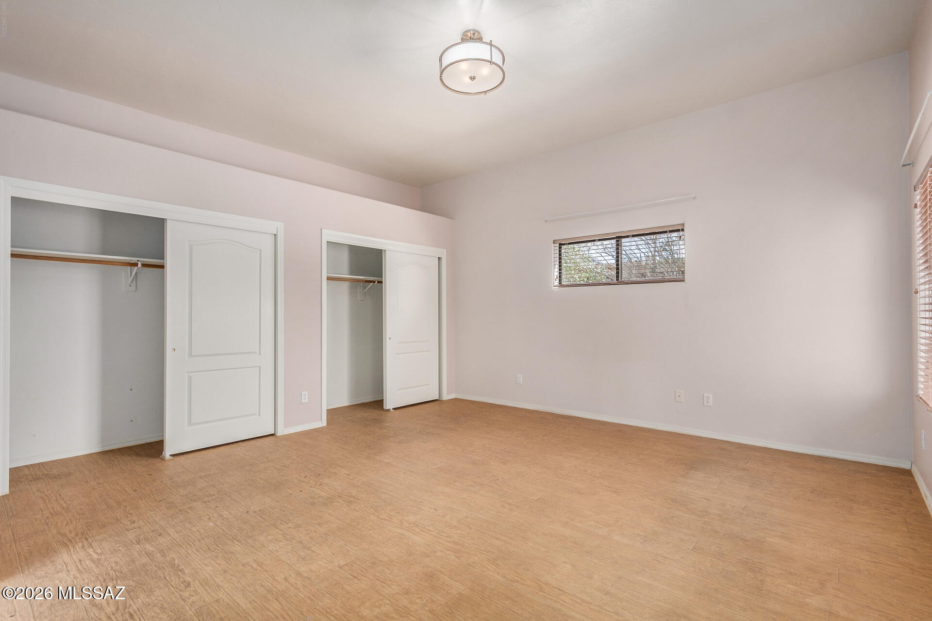 Executive Townhomes (1-16) - Residential