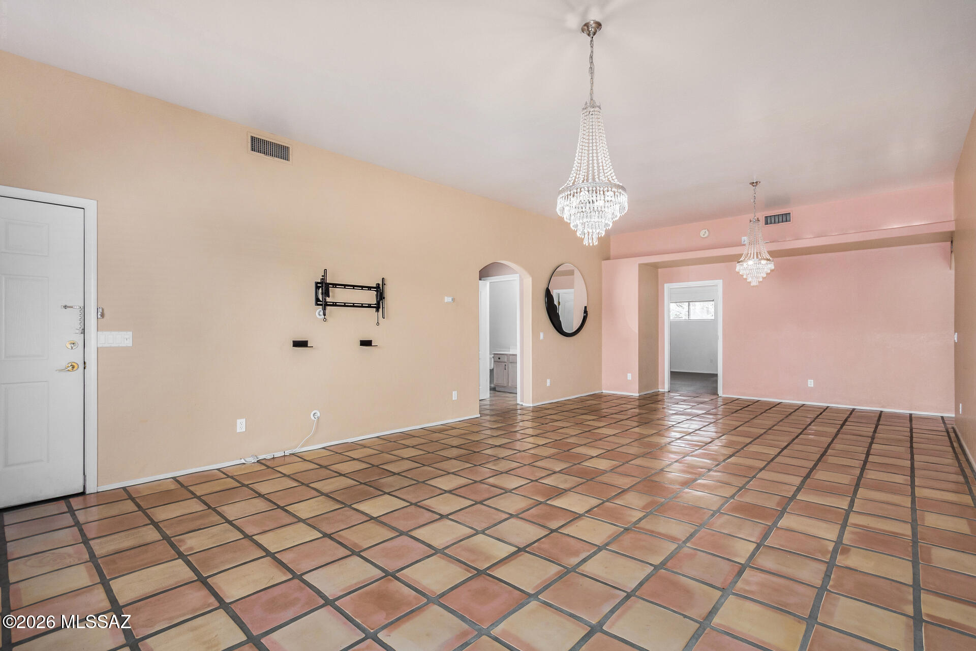Executive Townhomes (1-16) - Residential