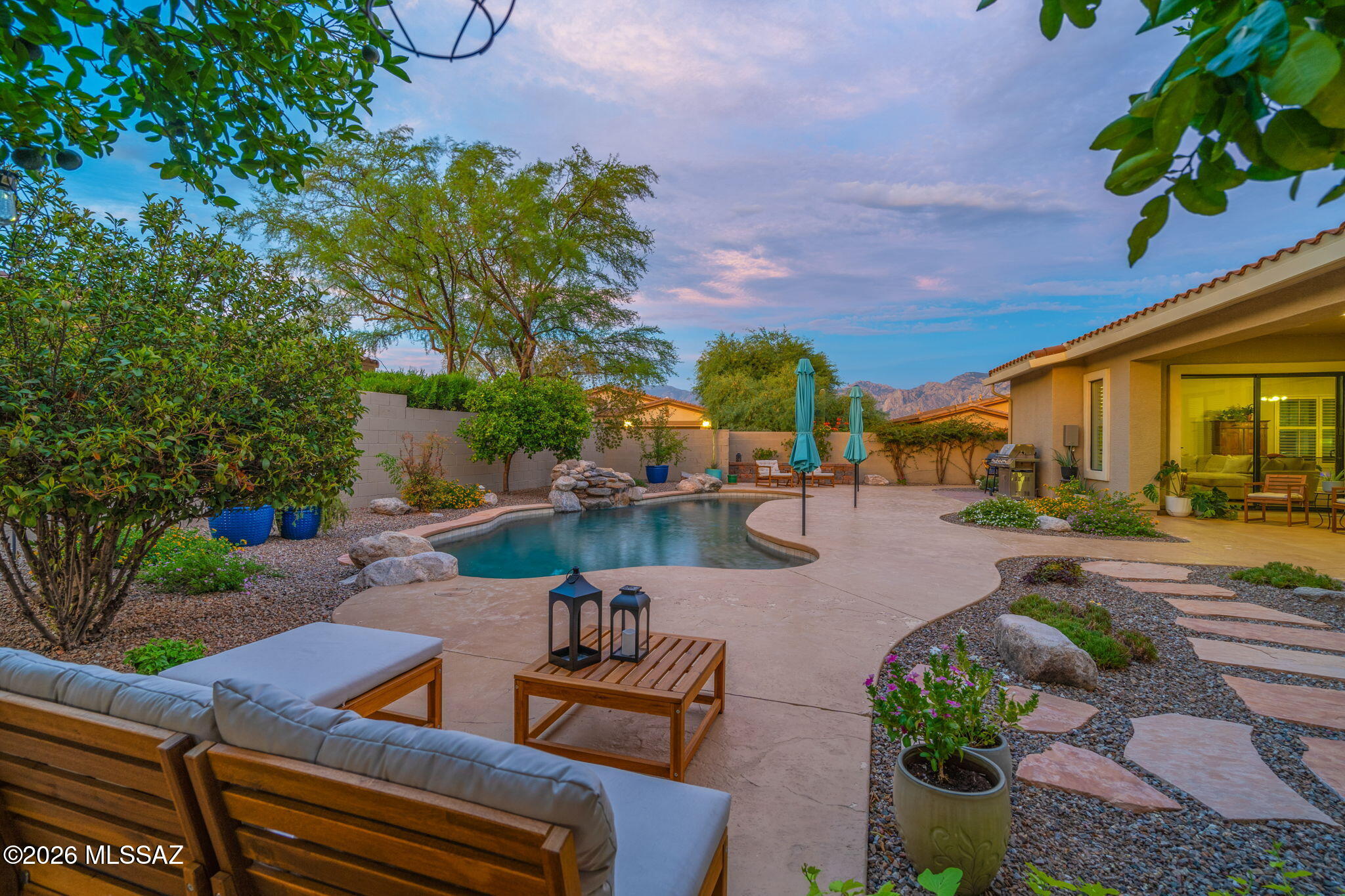 Mira Vista (1-60) - Residential
