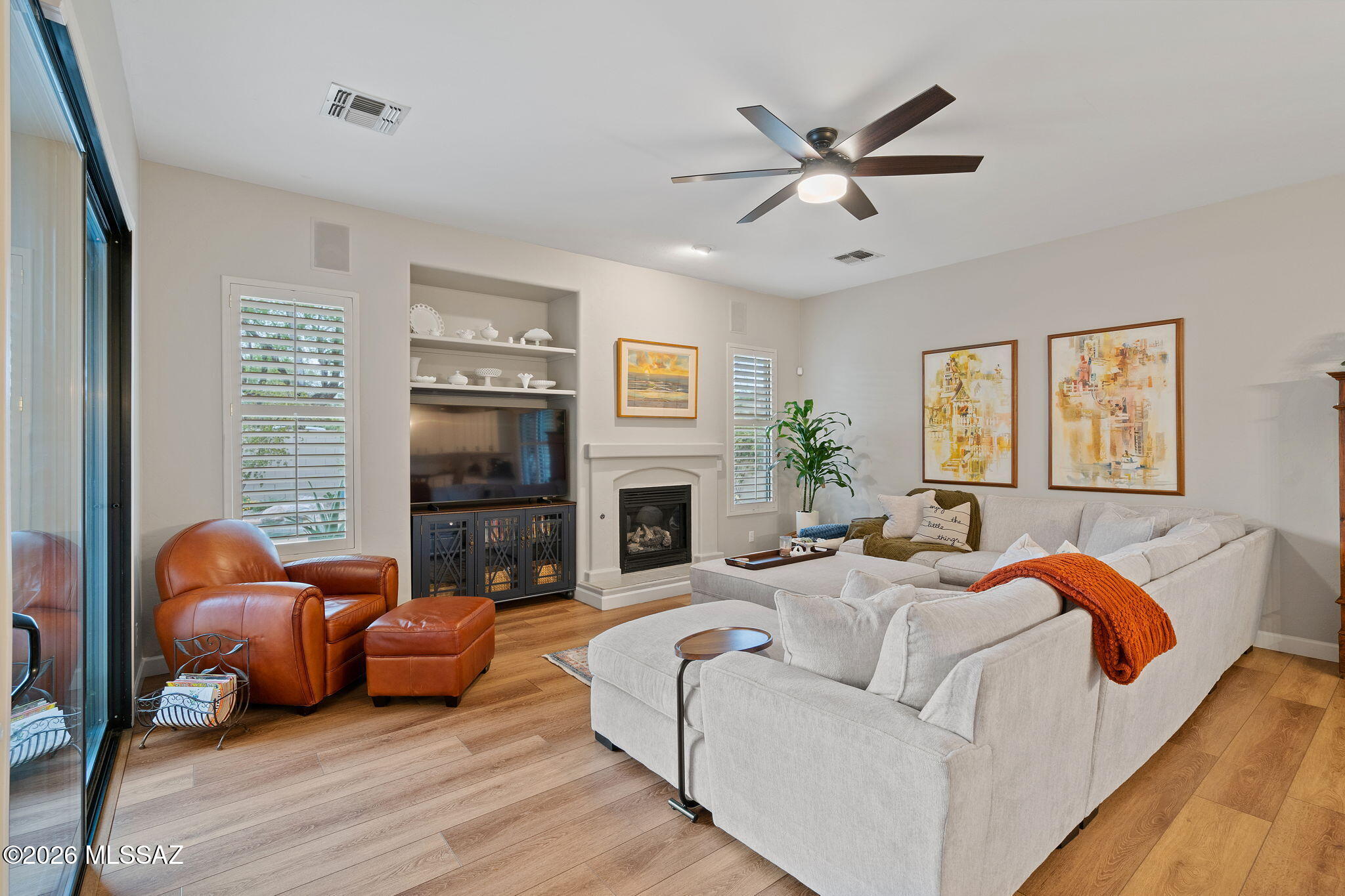 Mira Vista (1-60) - Residential