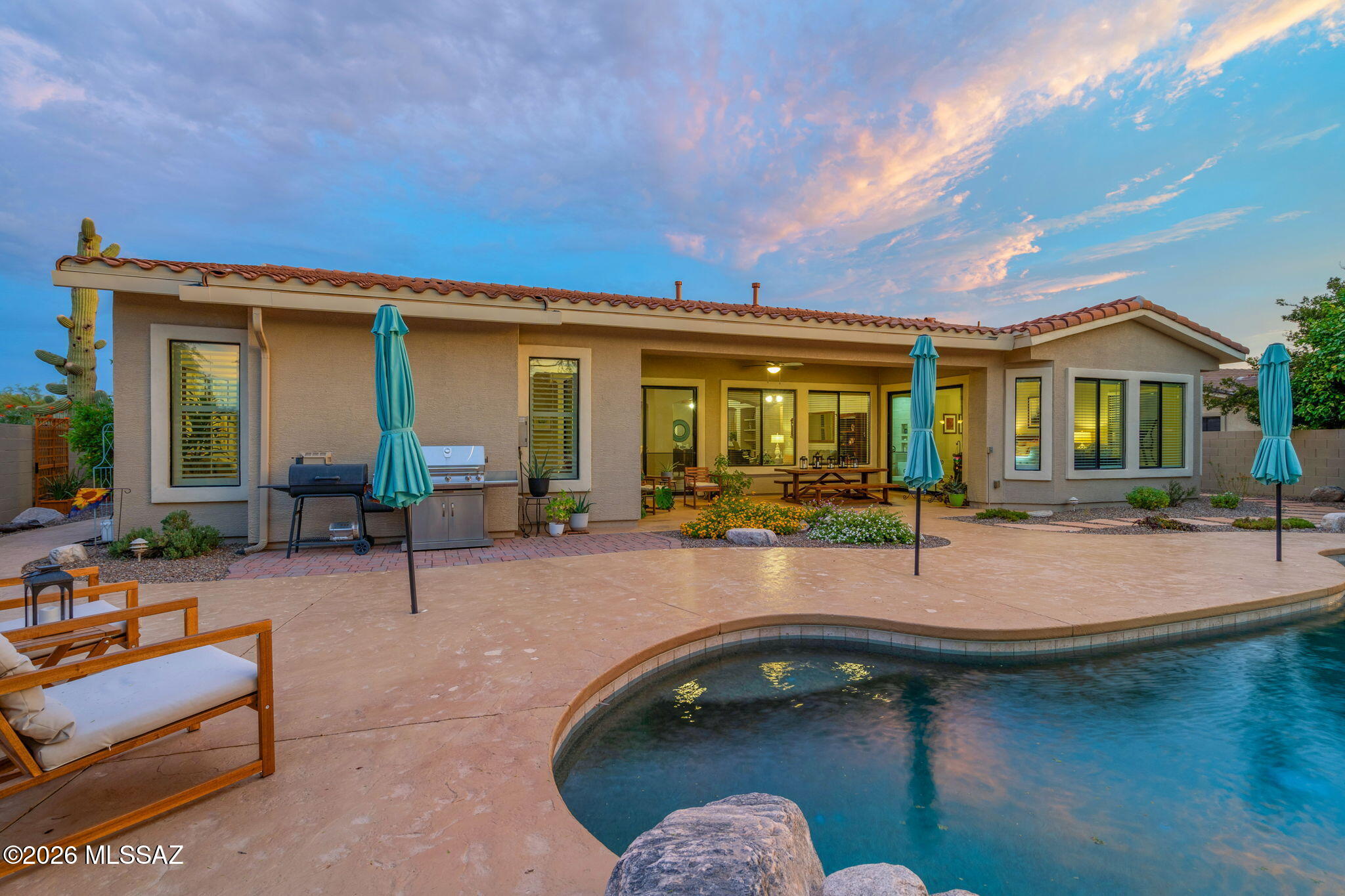 Mira Vista (1-60) - Residential