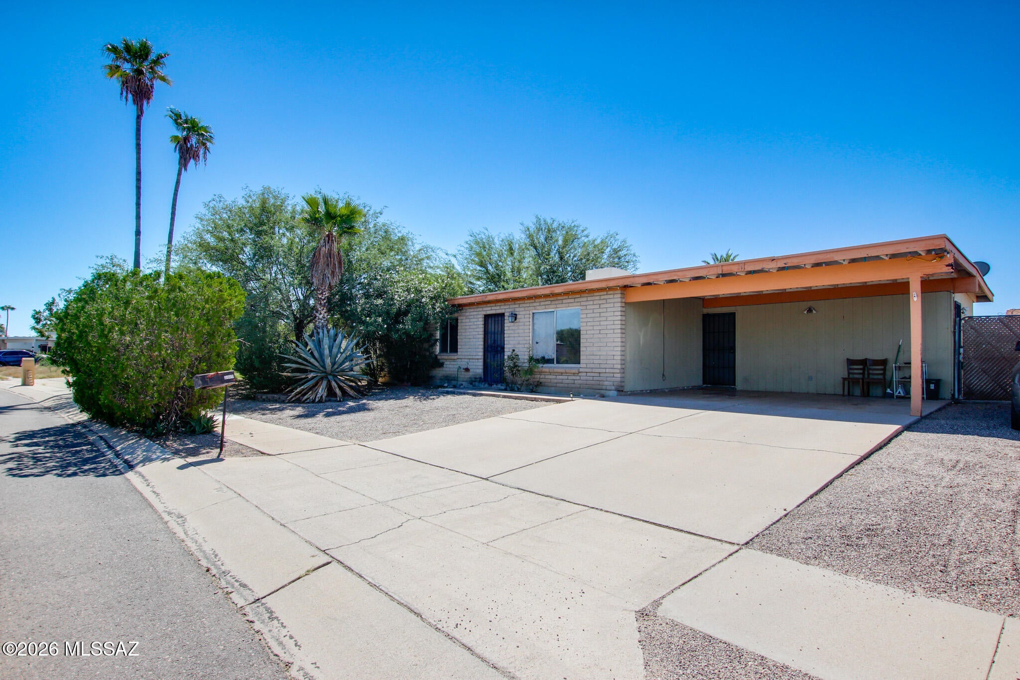 This 3 bedroom, 2 bathroom residence, built in 1978 in a sought after northwest Tucson neighborhood, features an inviting open floor plan, classic Saltillo tile flooring, custom archways, built-in shelving, and a spacious laundry room. This home has no HOA and the property includes a private backyard with plenty of potential. The home will be sold As-Is. Please note that the pool is not functional.