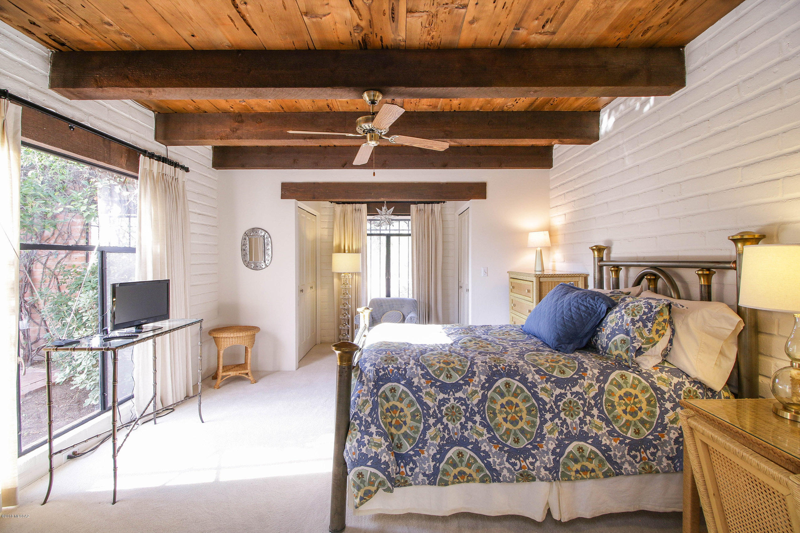 Haciendas Francisco Soza (1-18) - Residential Lease