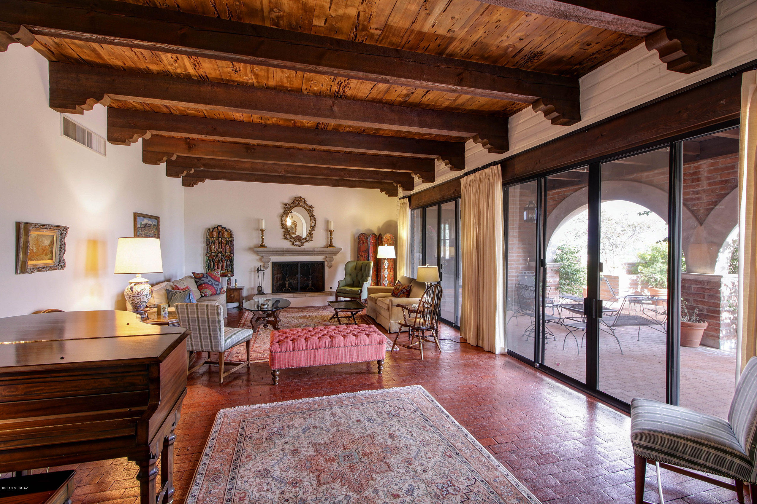 Haciendas Francisco Soza (1-18) - Residential Lease