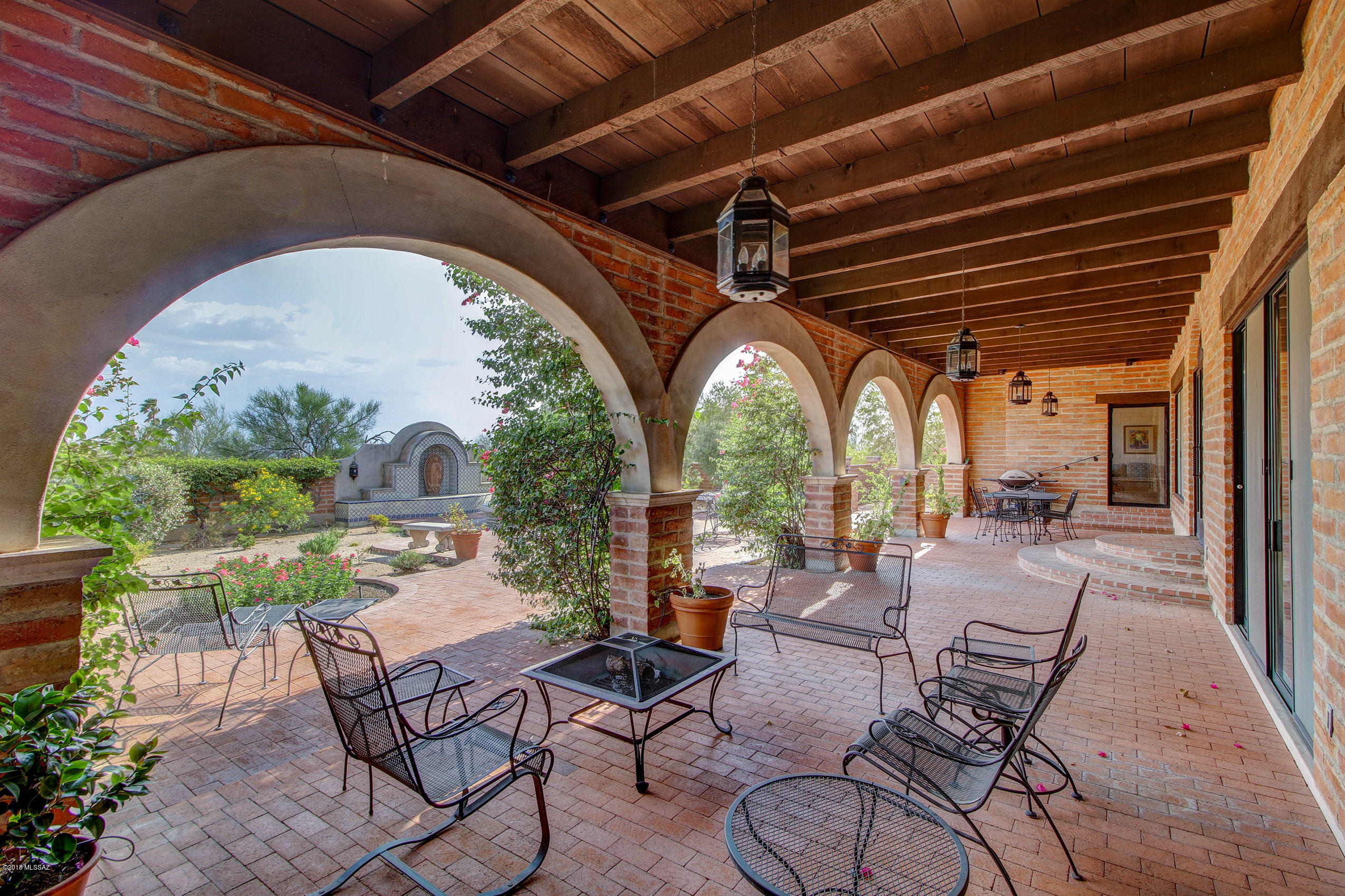 Haciendas Francisco Soza (1-18) - Residential Lease