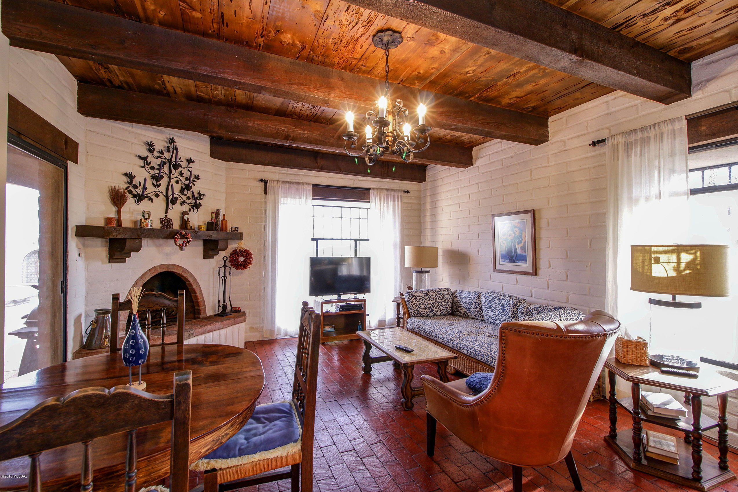 Haciendas Francisco Soza (1-18) - Residential Lease
